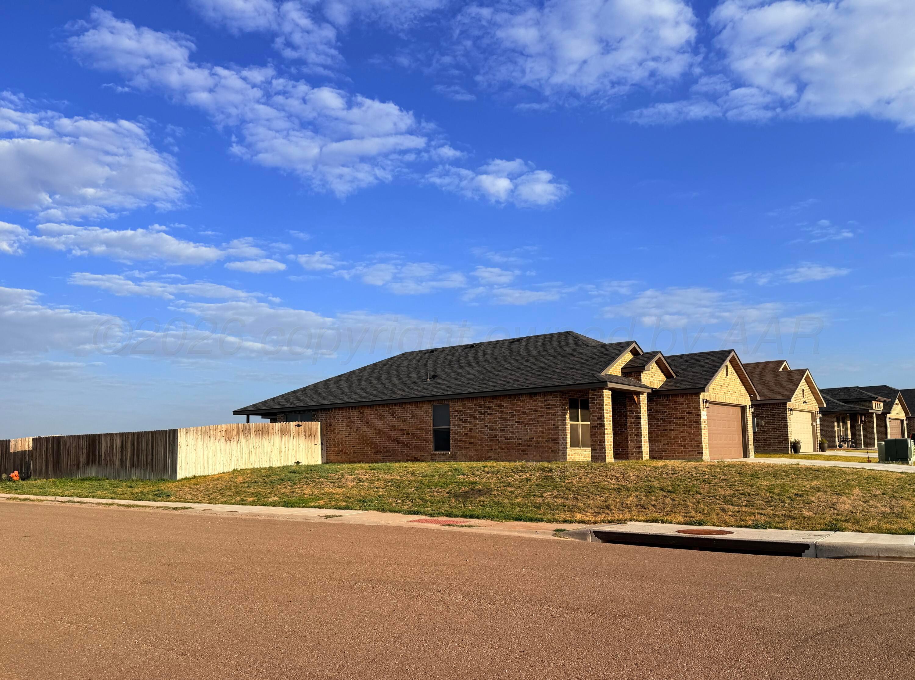 6508 Honeybee Avenue Property Photo 2