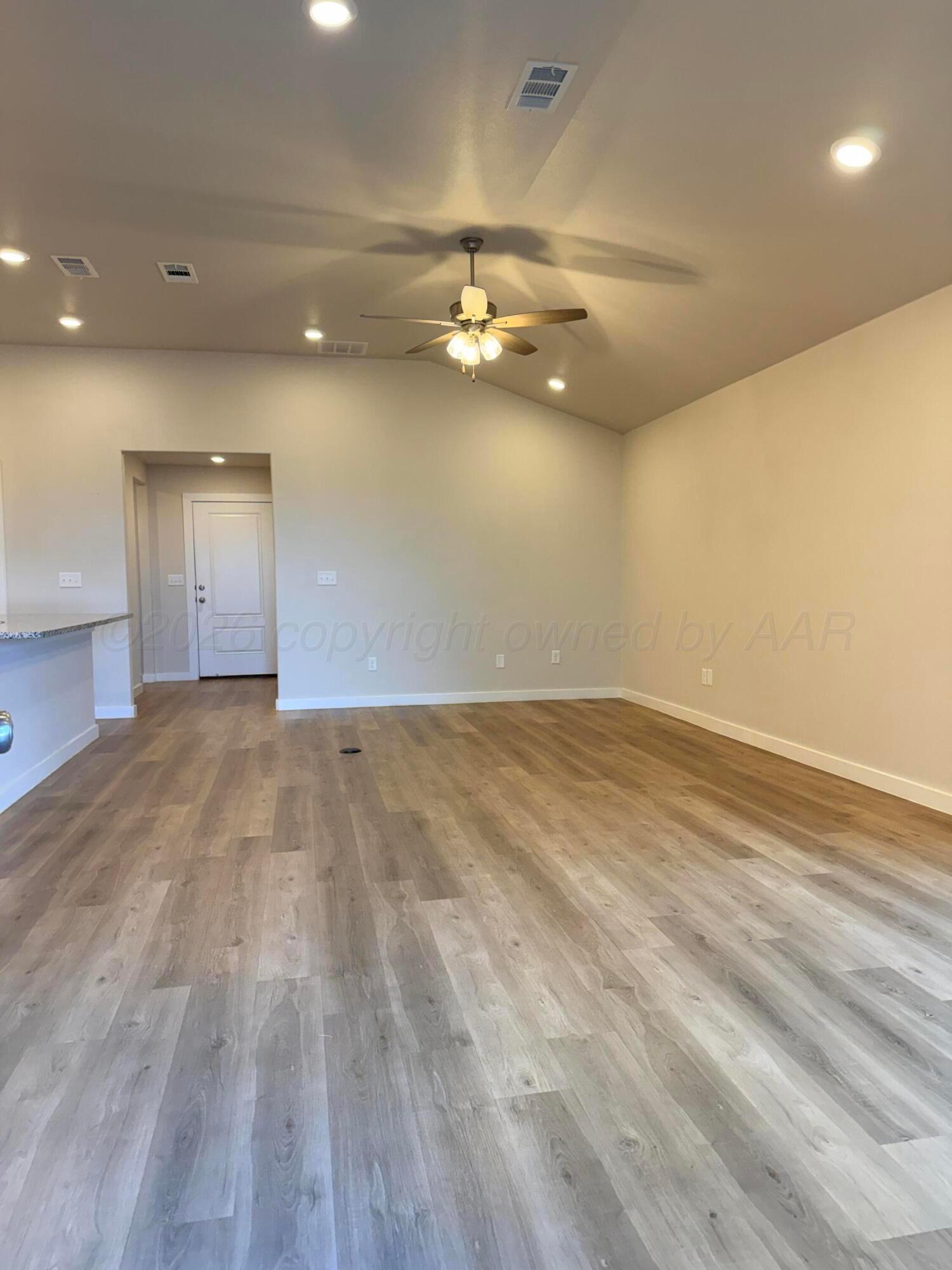 6508 Honeybee Avenue Property Photo 5
