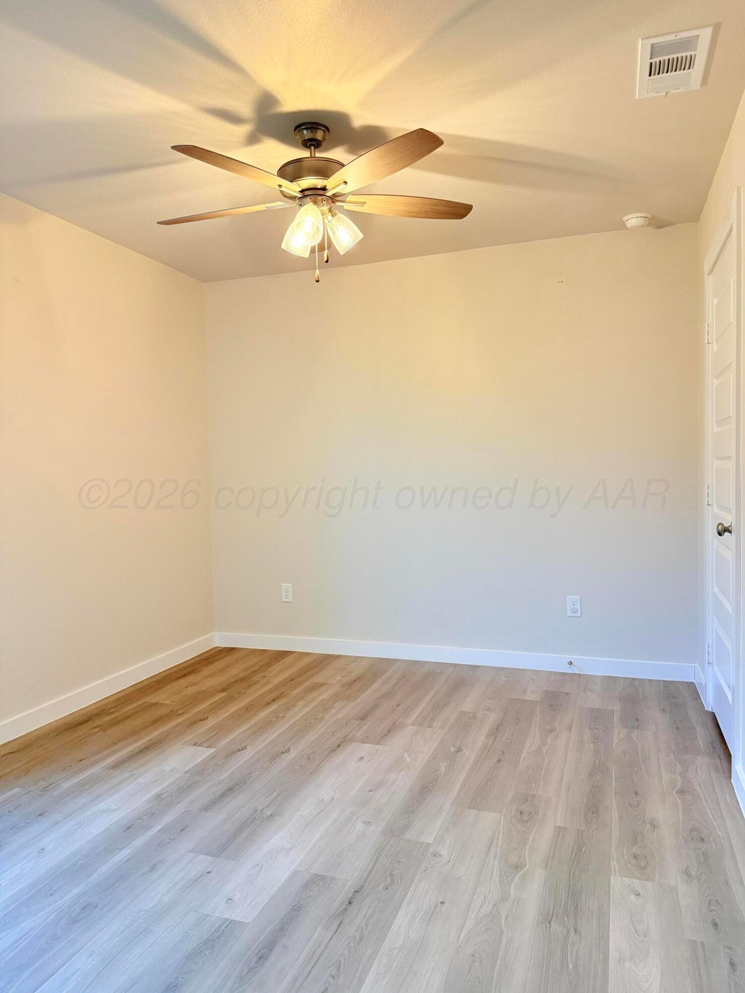6508 Honeybee Avenue Property Photo 9