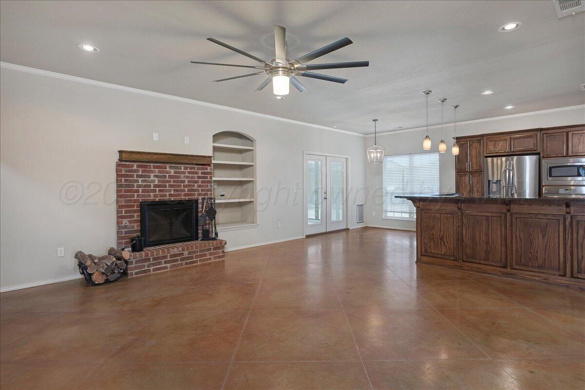 9803 Digby Lane Property Photo 6