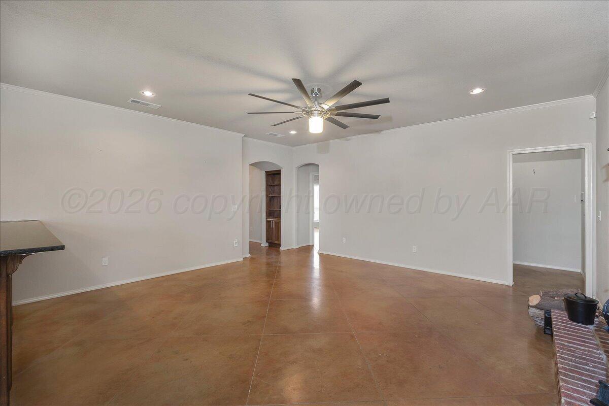 9803 Digby Lane Property Photo 8
