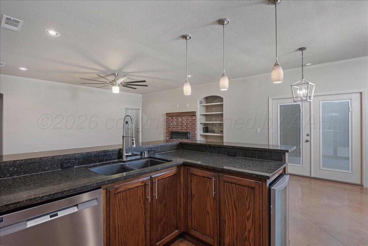 9803 Digby Lane Property Photo 12