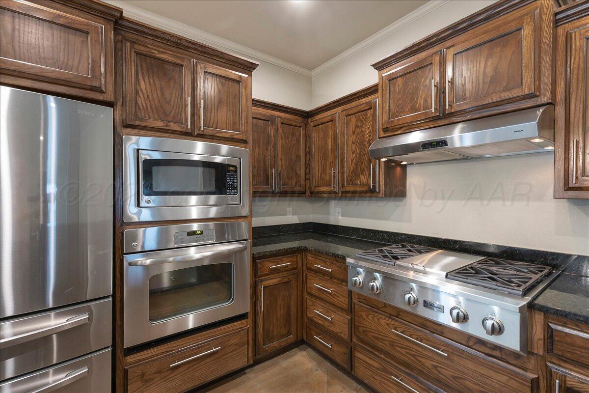 9803 Digby Lane Property Photo 14