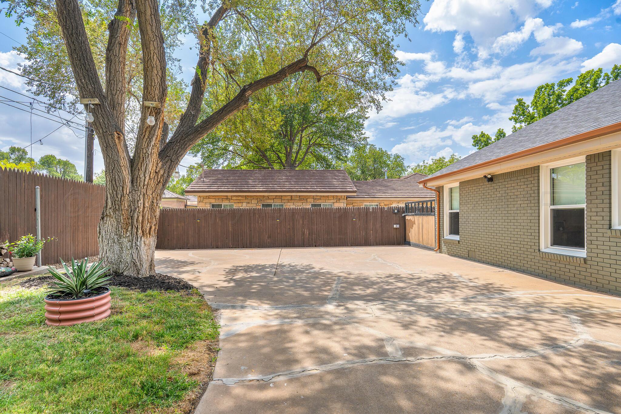1503 S Lamar Street Property Photo 32