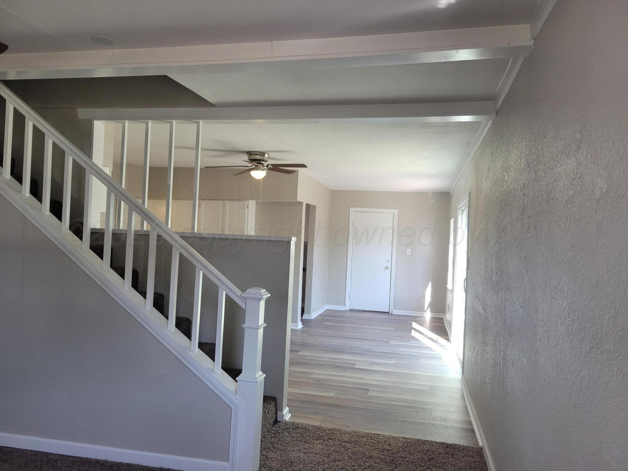 4403 Crockett Street Property Photo 8