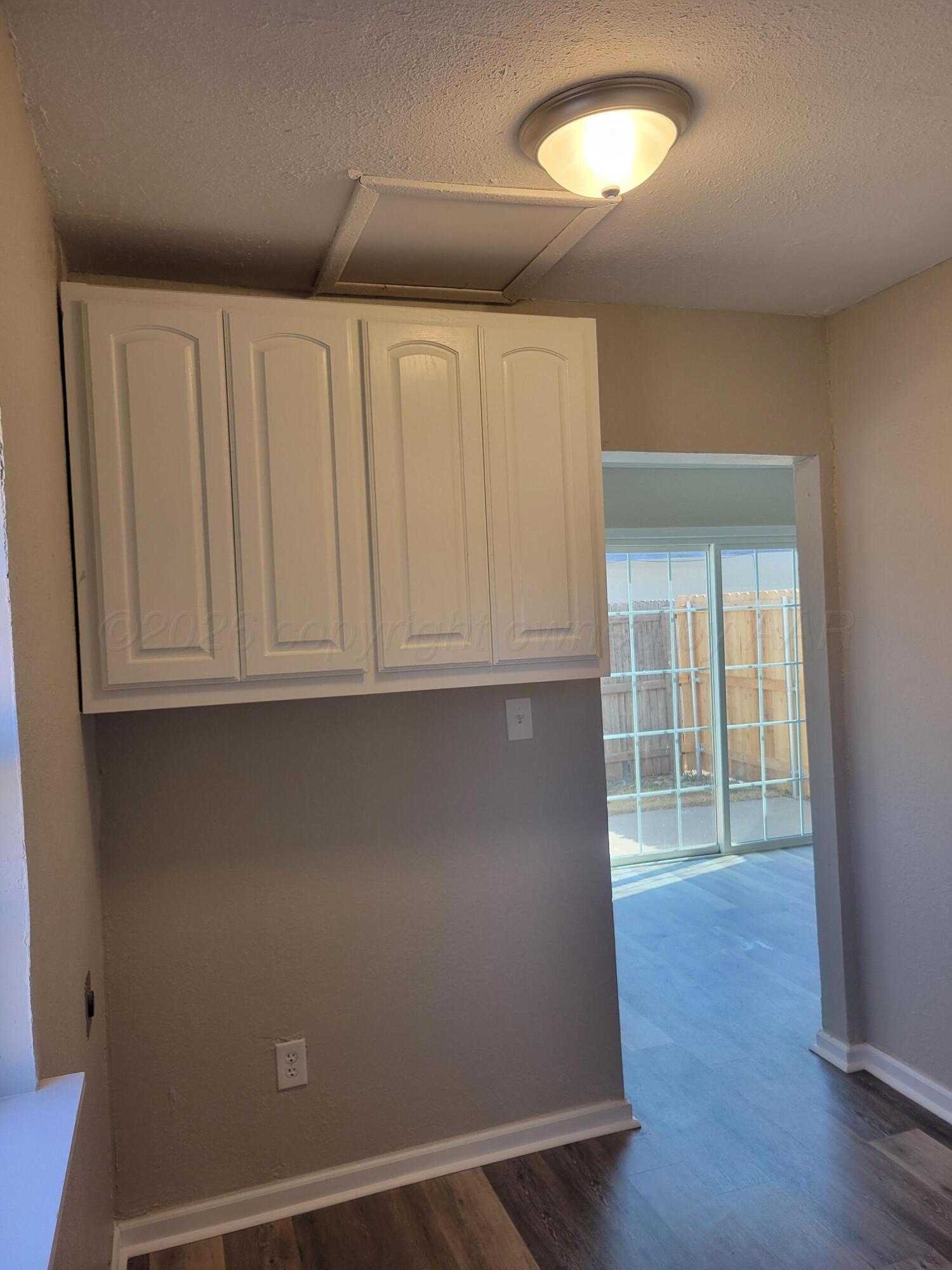 4403 Crockett Street Property Photo 25