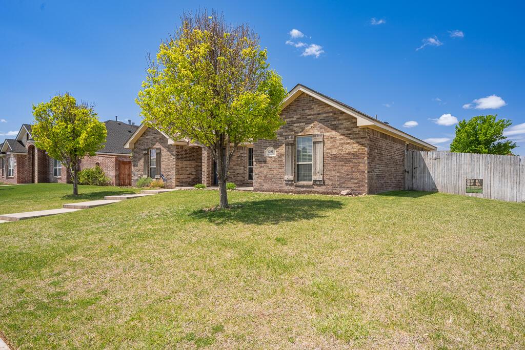 8100 Knoxville Drive Property Photo 2