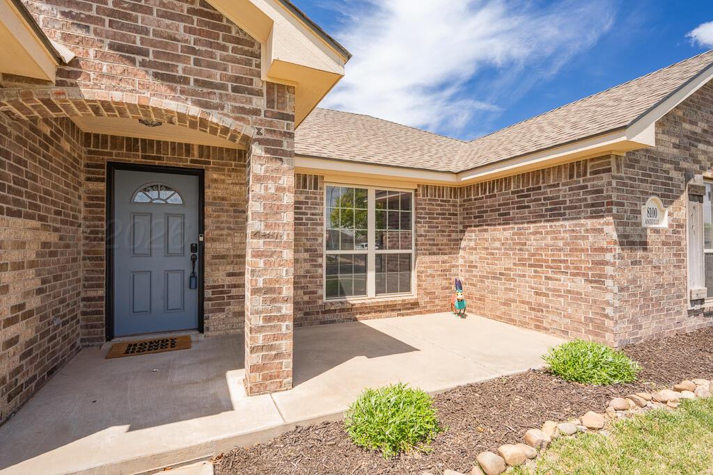 8100 Knoxville Drive Property Photo 3