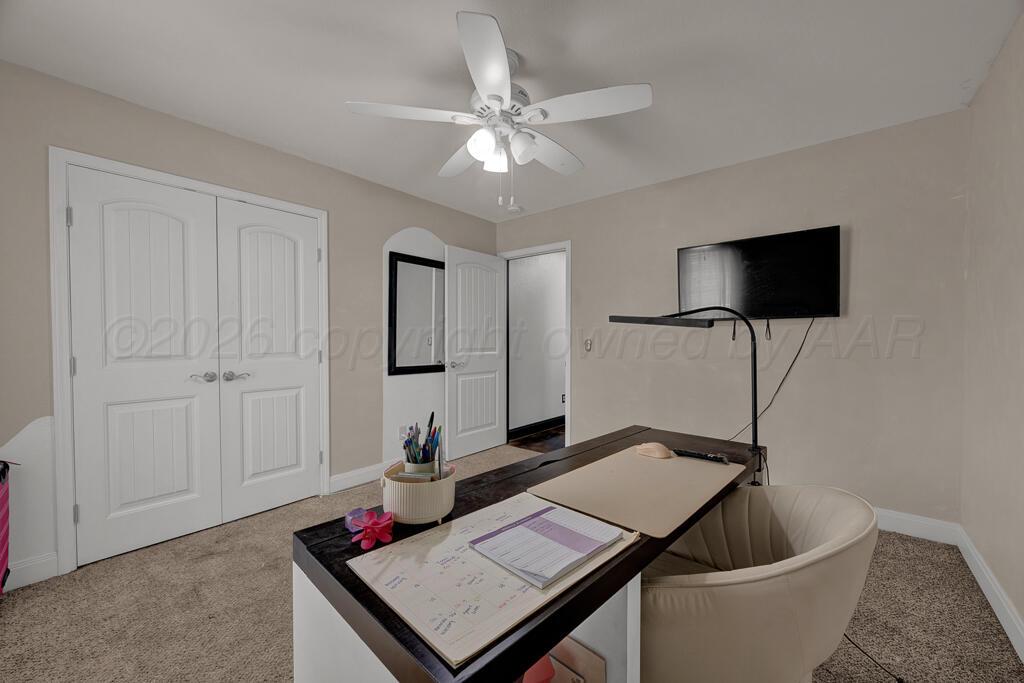 8100 Knoxville Drive Property Photo 16