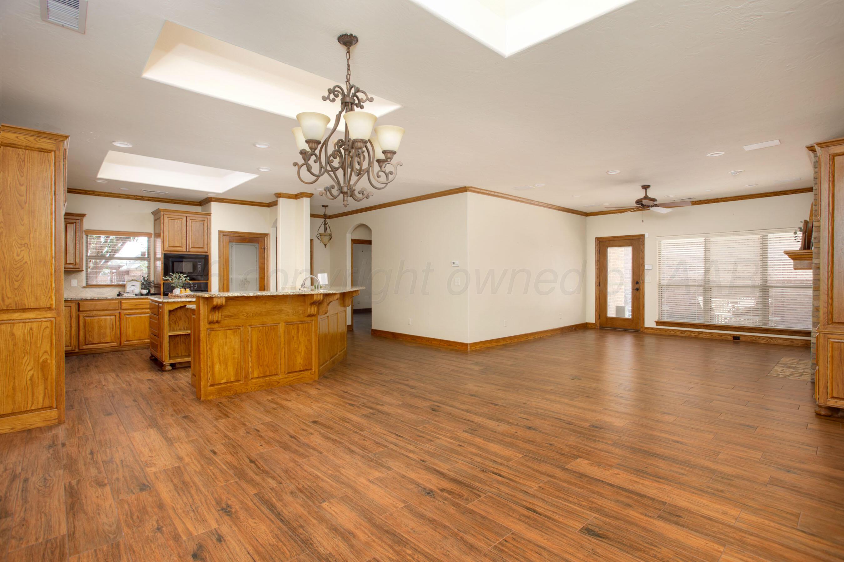 4800 Cape Colony Drive Property Photo 4