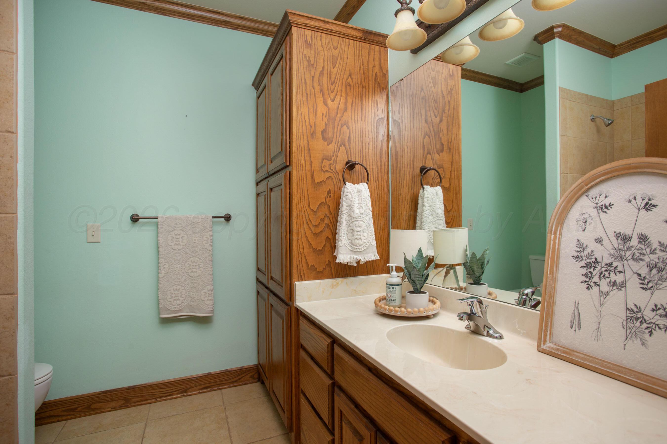 4800 Cape Colony Drive Property Photo 13