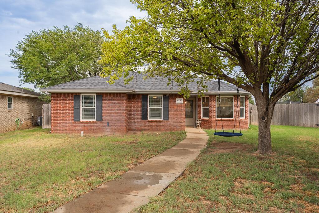6705 Emerald Court Property Photo 3