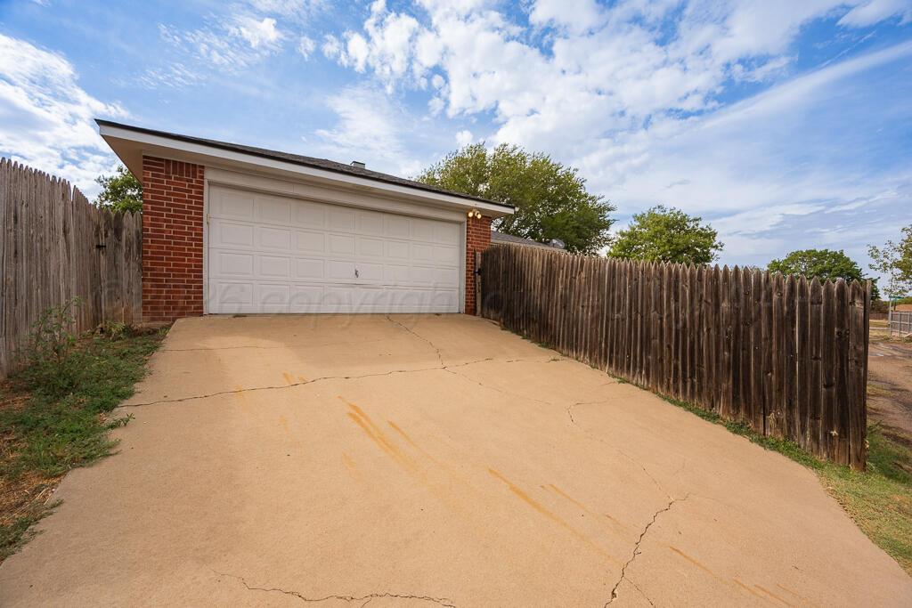 6705 Emerald Court Property Photo 8