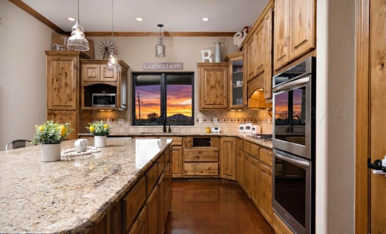 14000 Wild Horse Trail Property Photo 5