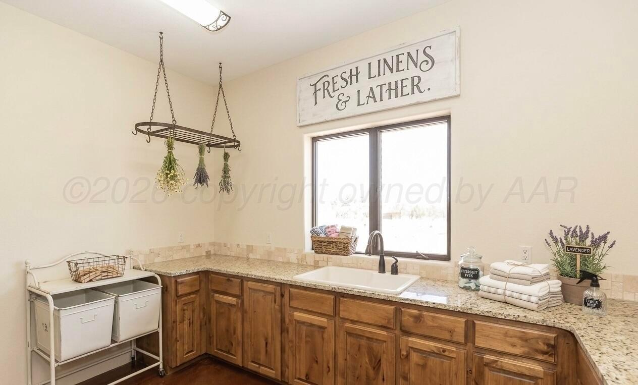14000 Wild Horse Trail Property Photo 7