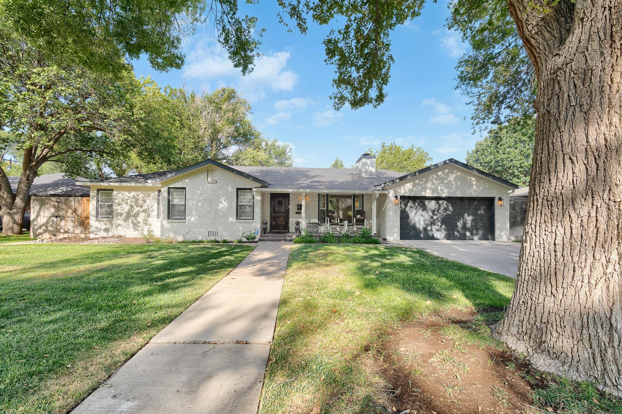 2608 Bowie Street Property Photo 3