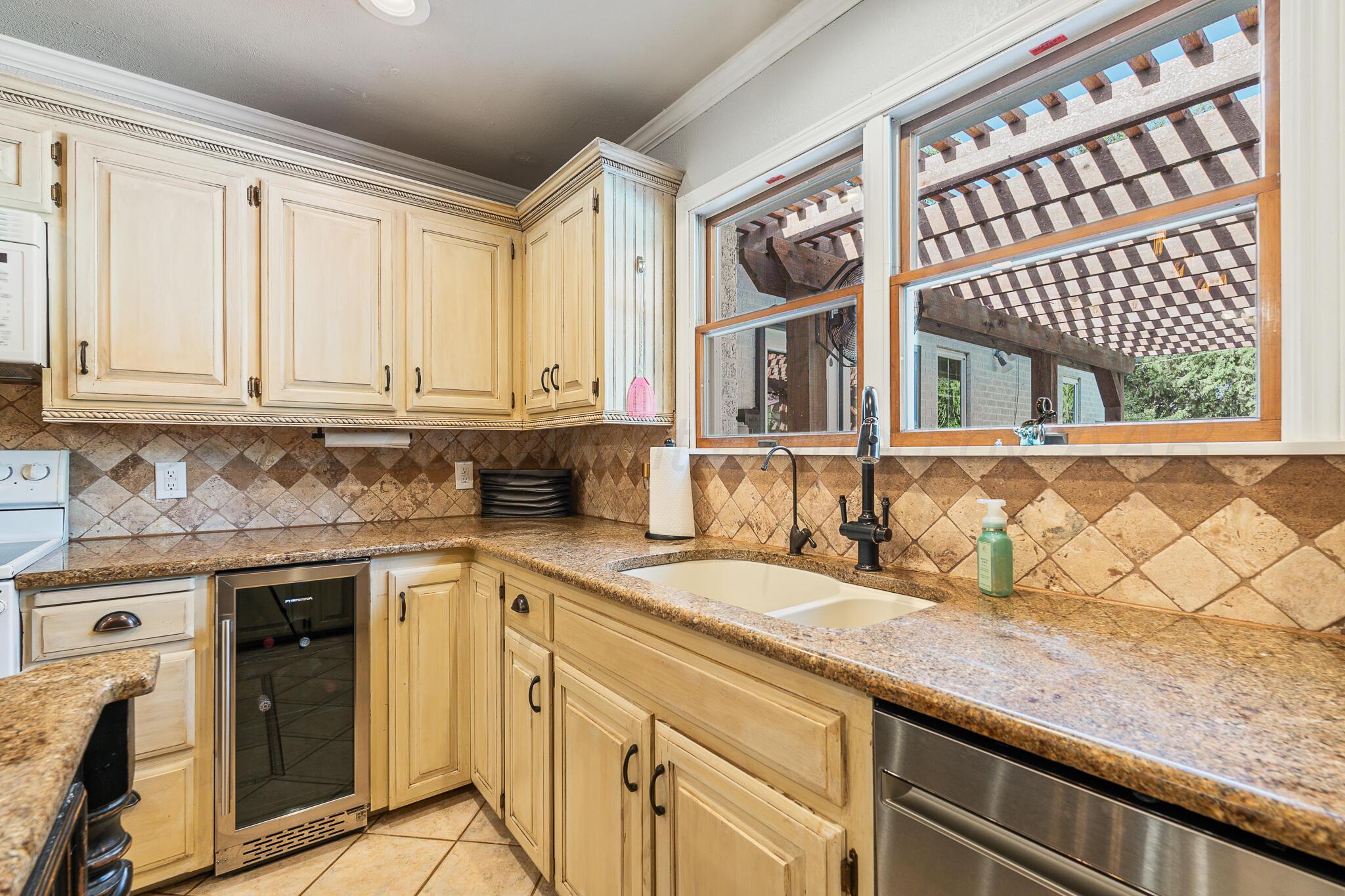 2608 Bowie Street Property Photo 14