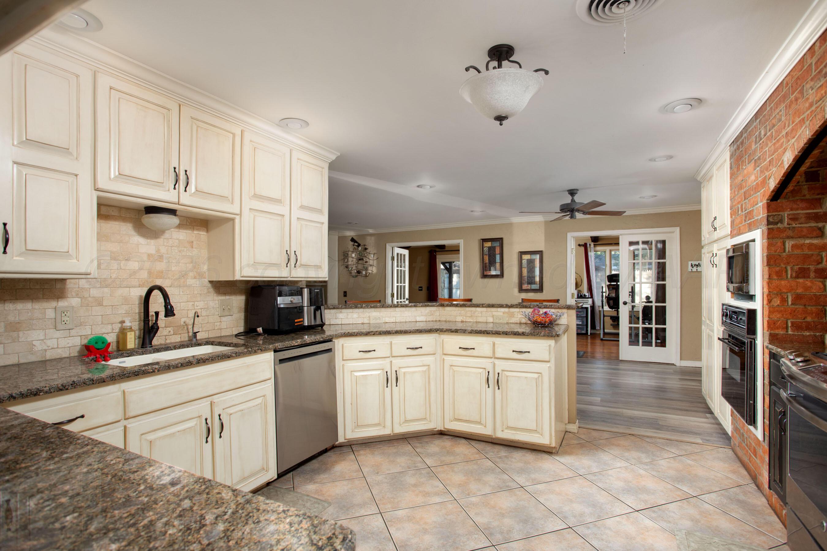 3512 Bremond Drive Property Photo 8