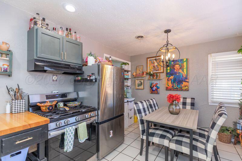 4210 Garland Street Property Photo 8