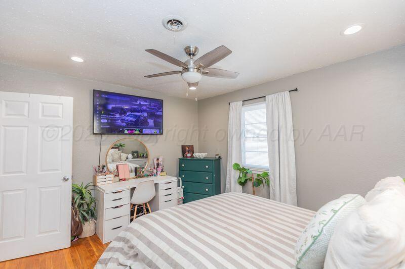 4210 Garland Street Property Photo 14