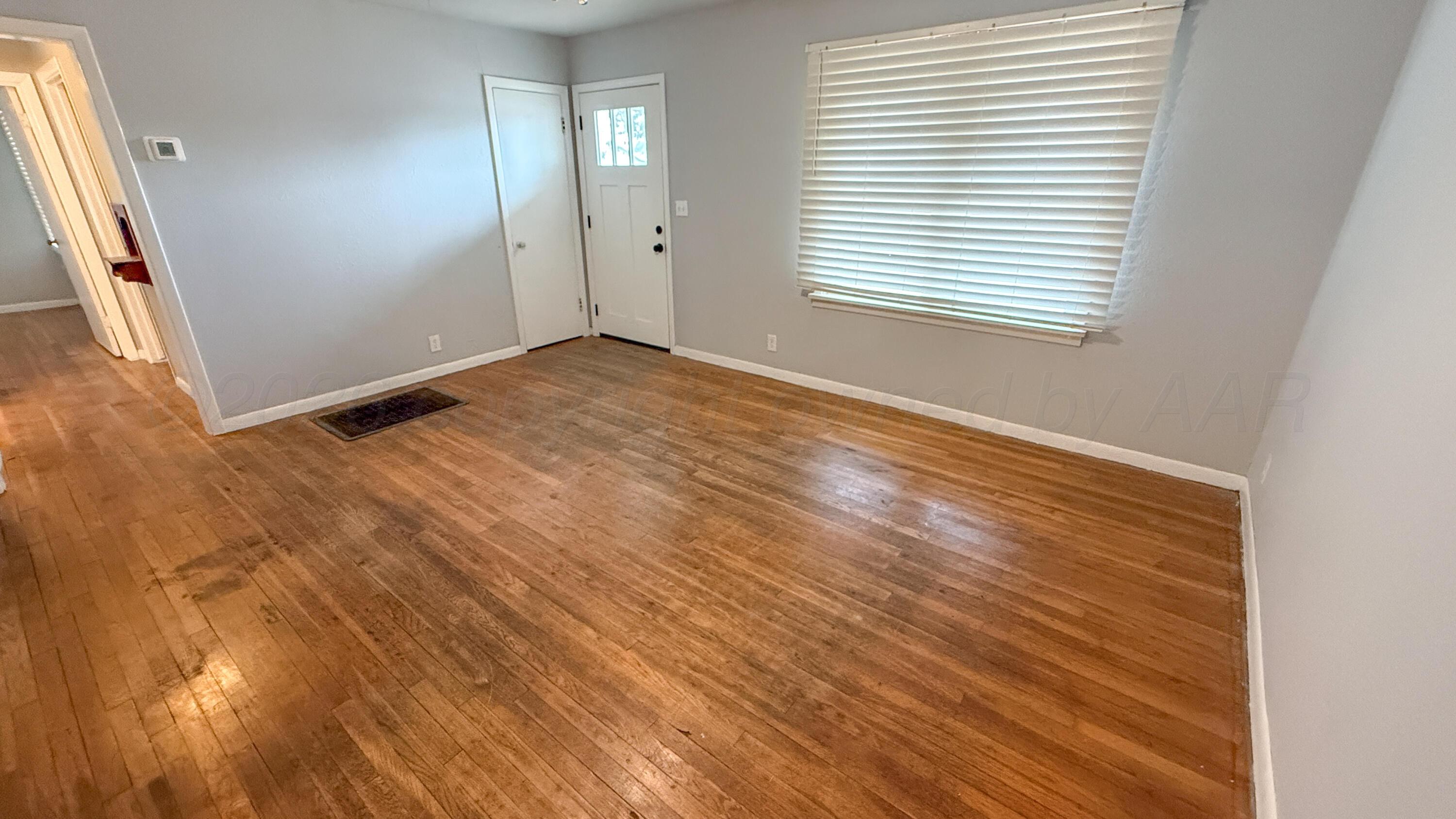 708 Oak Avenue Property Photo 4