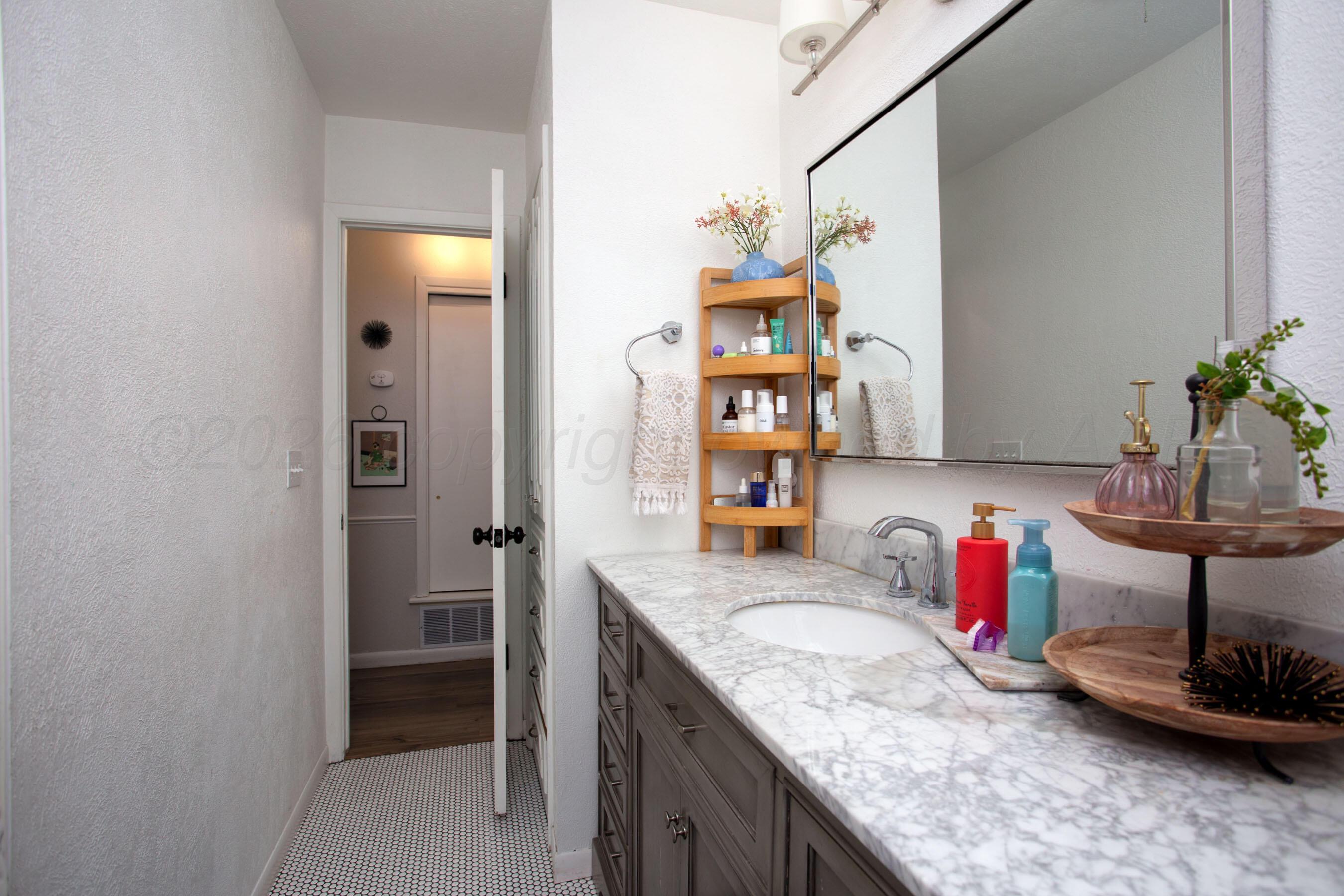 7008 Sunburst Street Property Photo 28