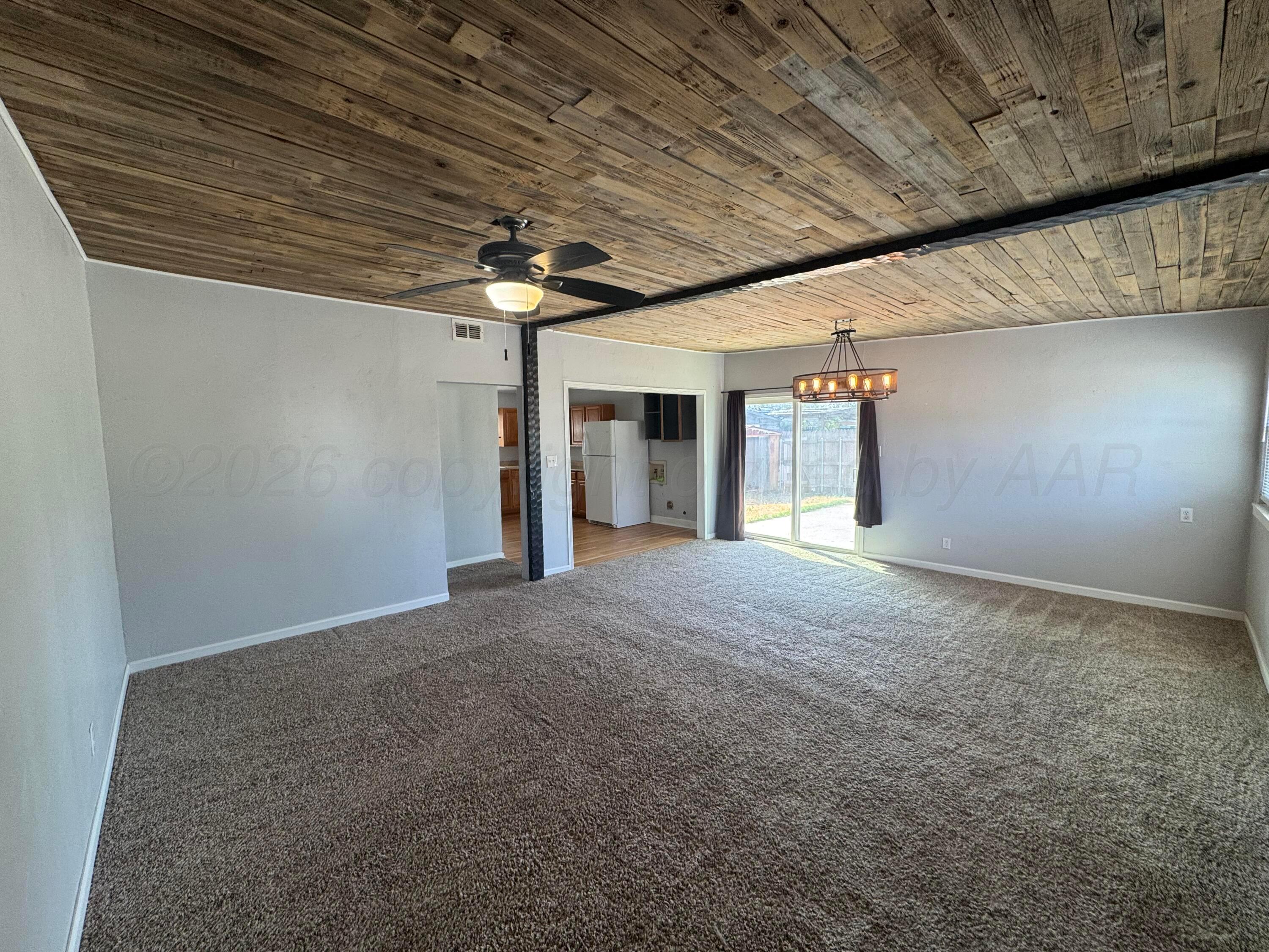 501 5th Street Property Photo 3