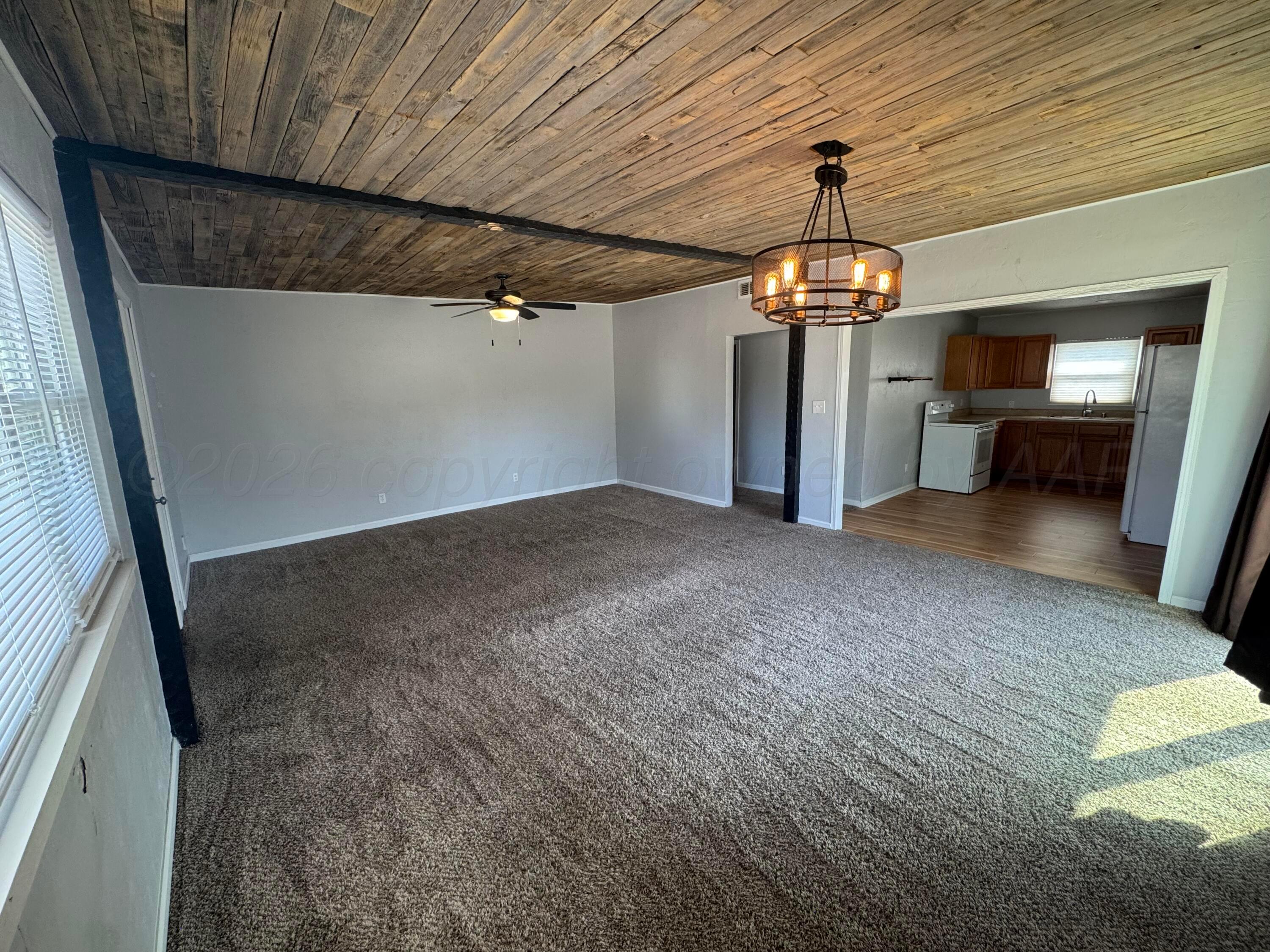 501 5th Street Property Photo 5