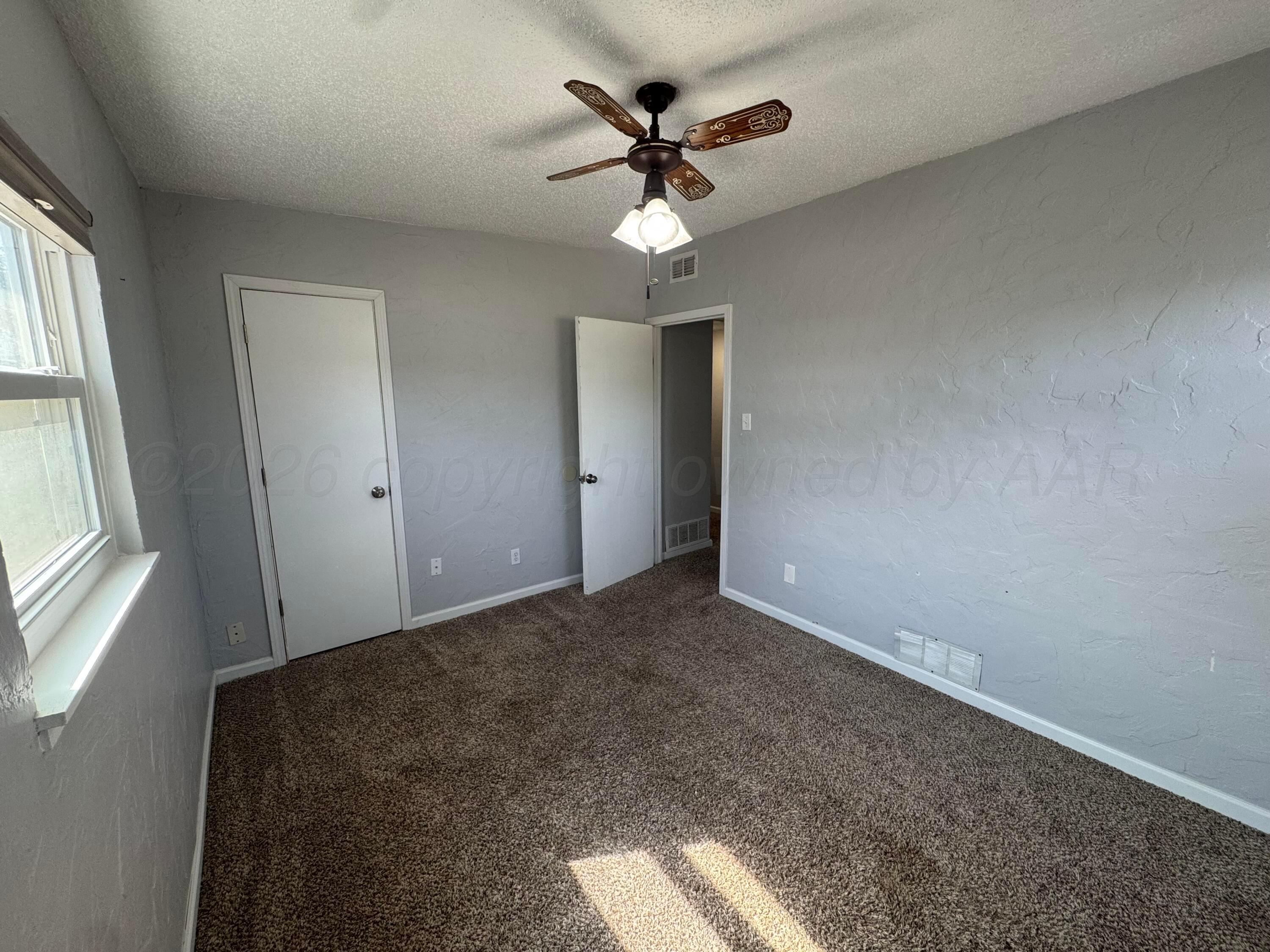 501 5th Street Property Photo 10