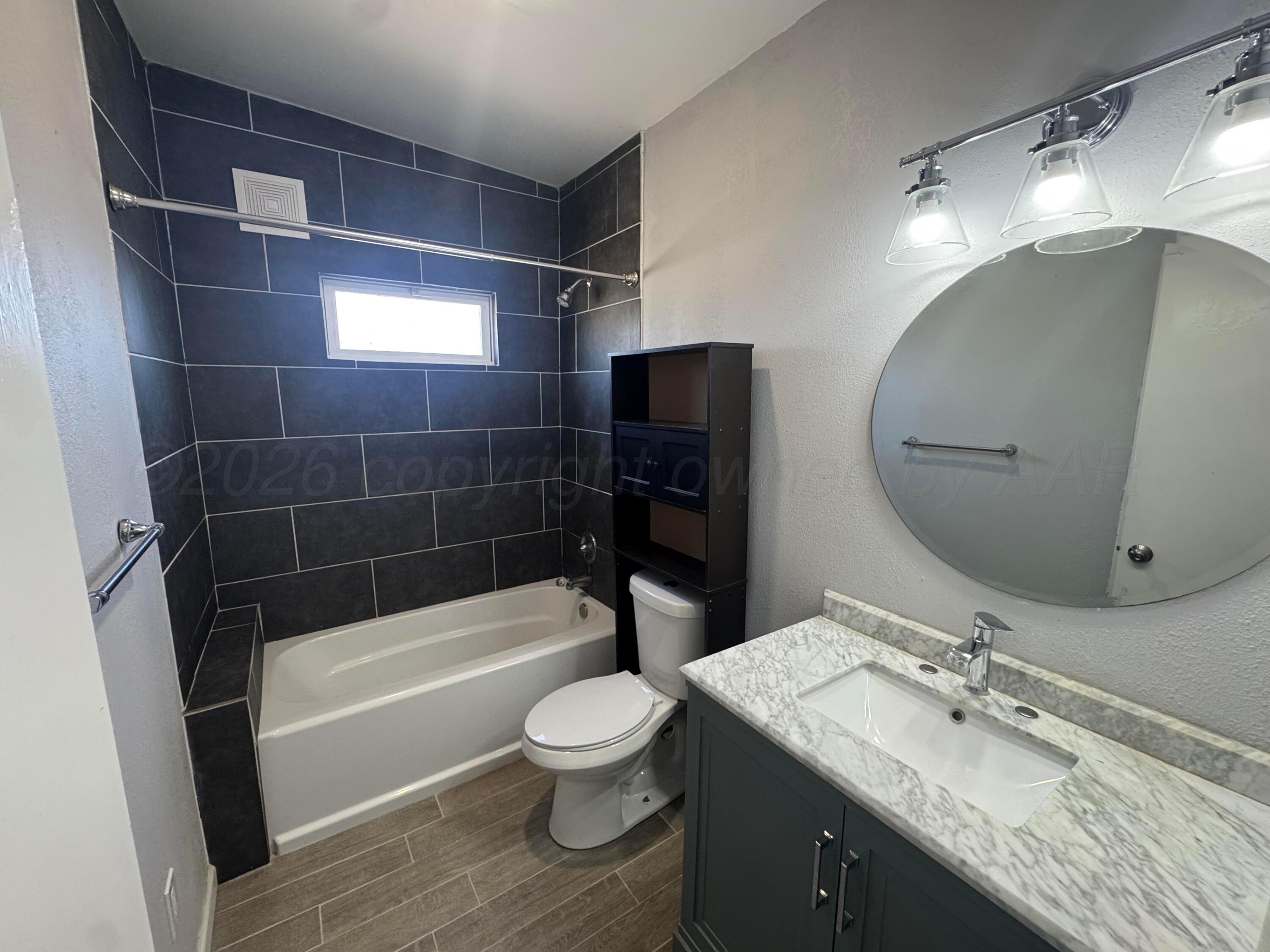 501 5th Street Property Photo 11