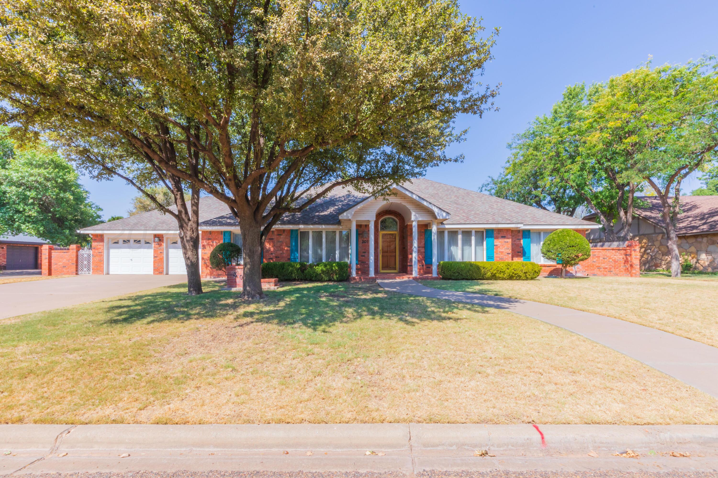 301 Lometa Drive Property Photo 1