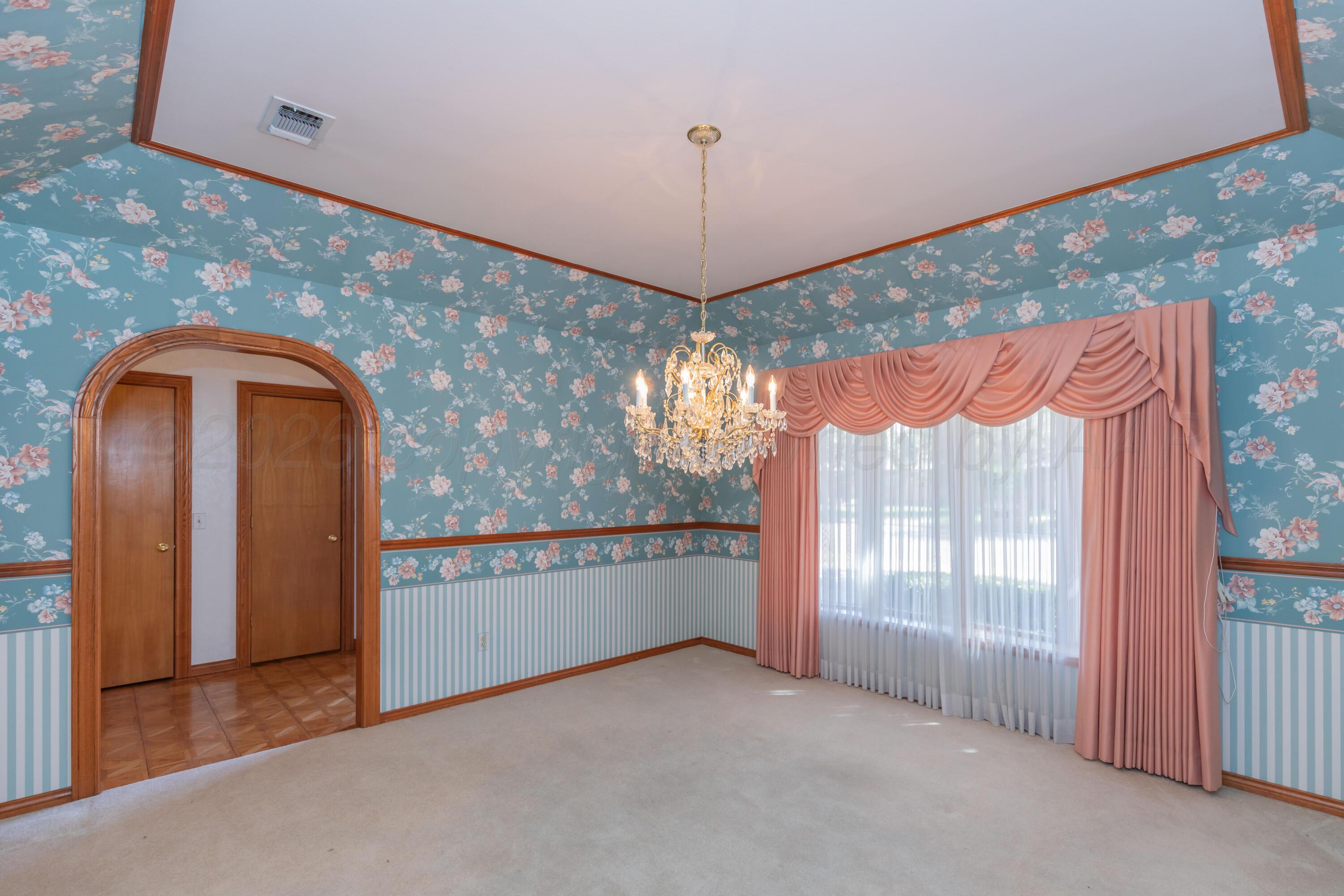 301 Lometa Drive Property Photo 5