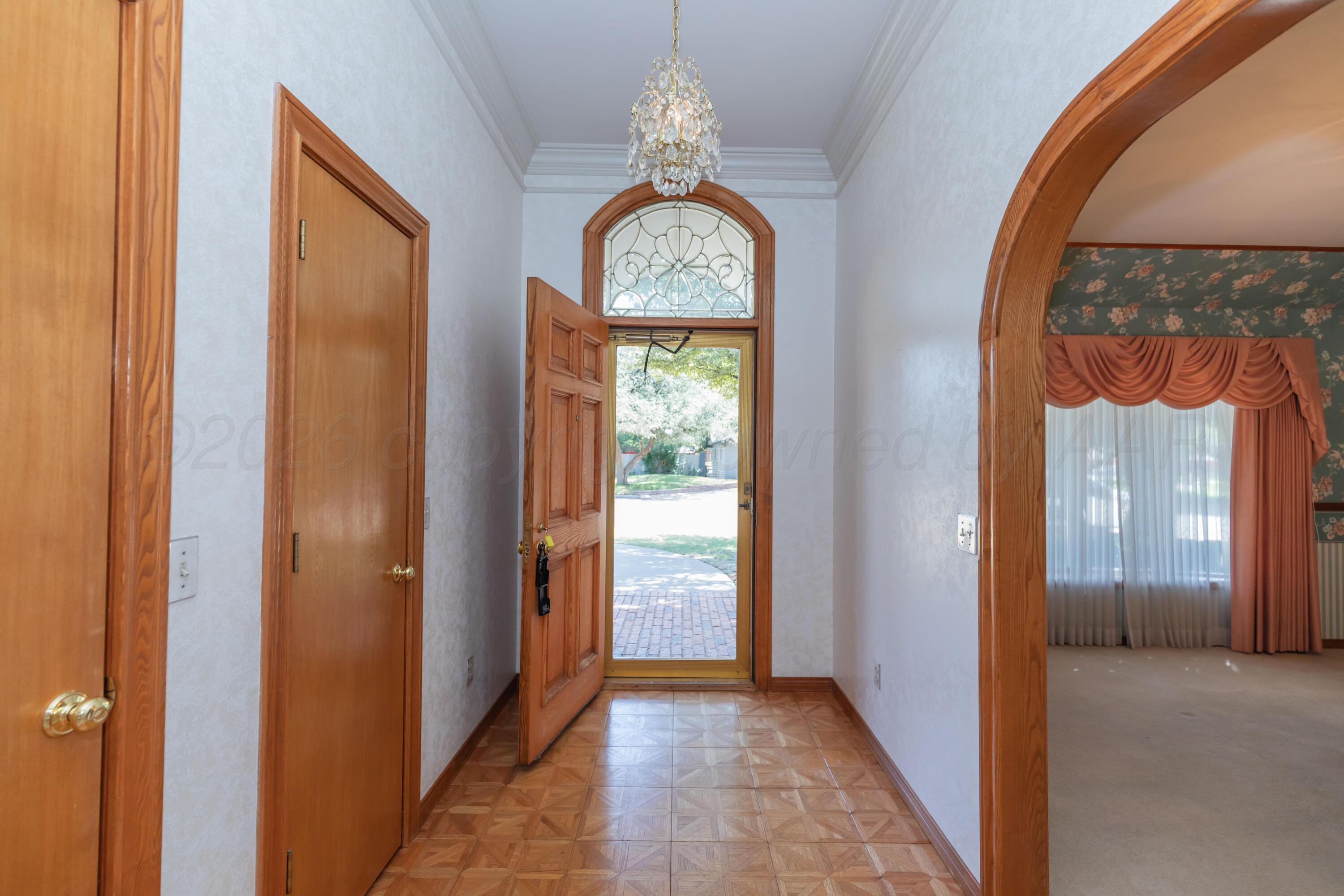 301 Lometa Drive Property Photo 17