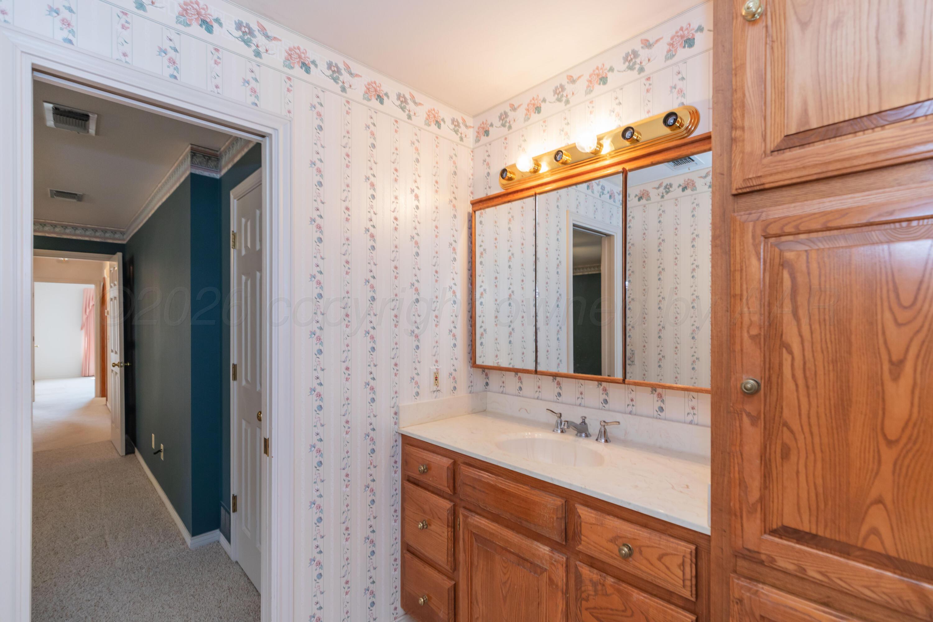 301 Lometa Drive Property Photo 35