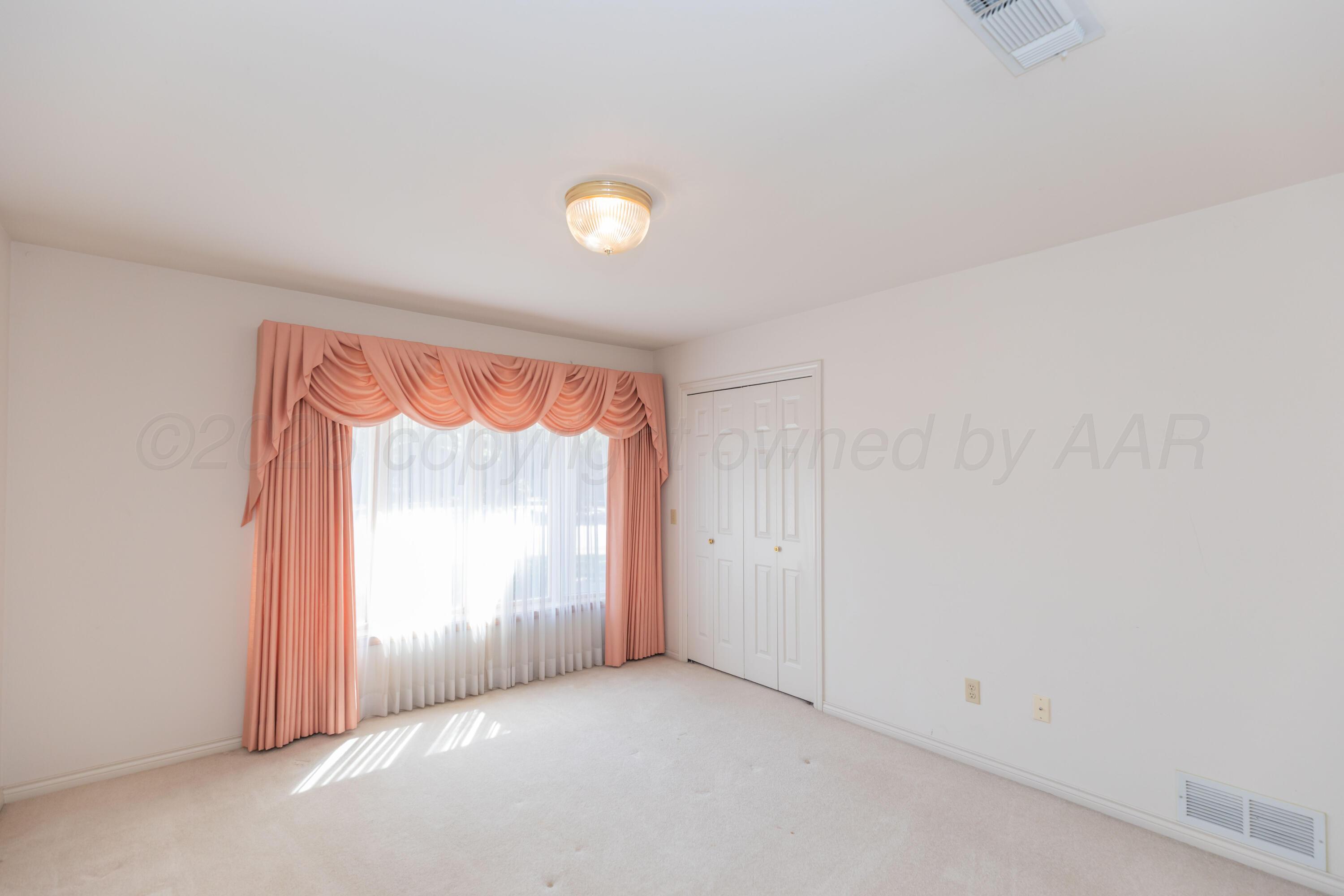 301 Lometa Drive Property Photo 37
