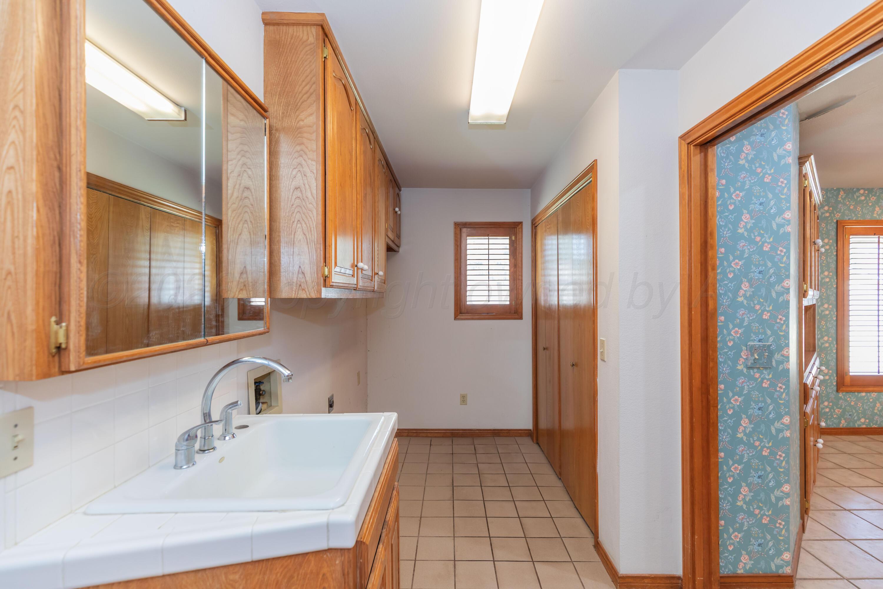 301 Lometa Drive Property Photo 53