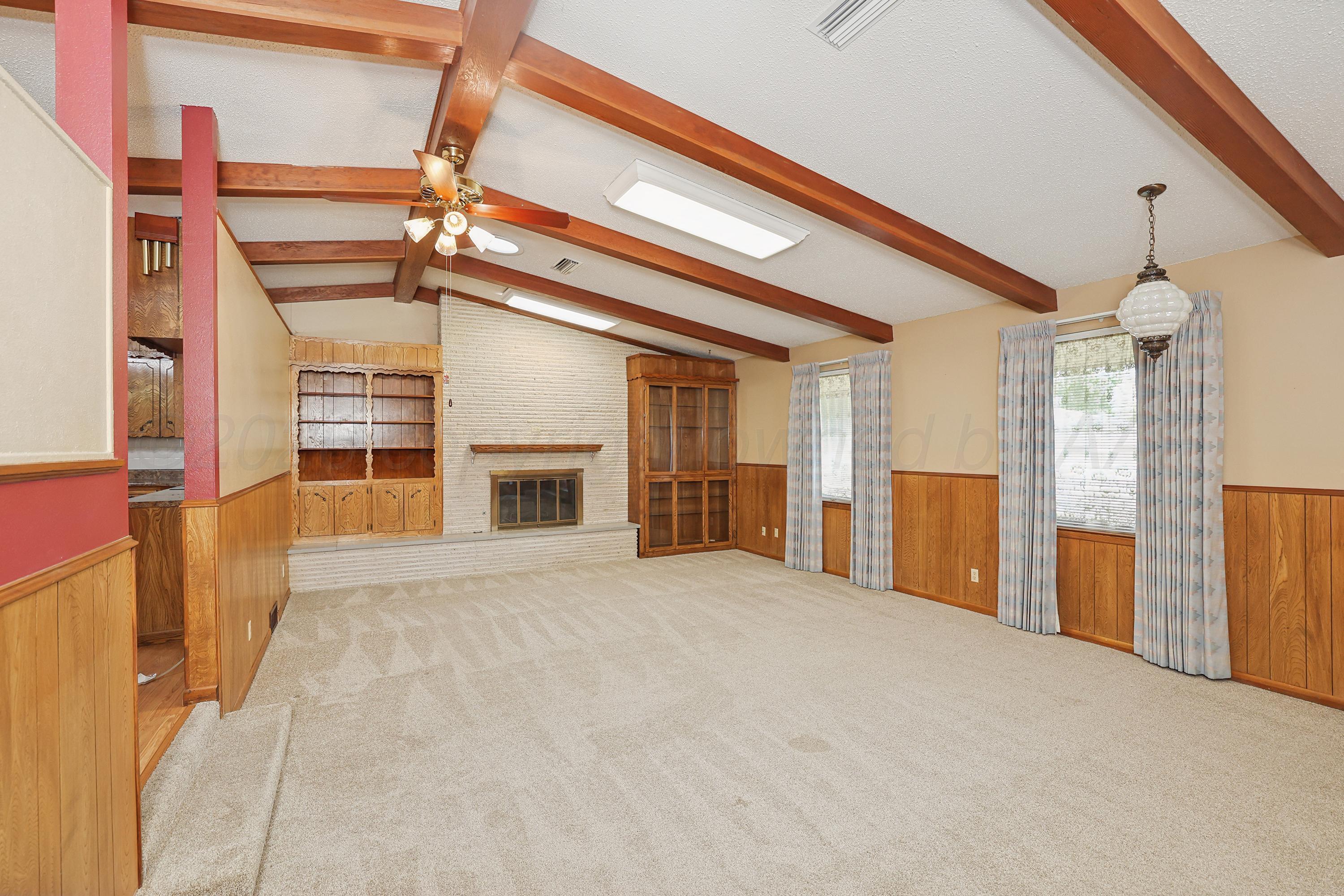 312 Bennett Drive Property Photo 3