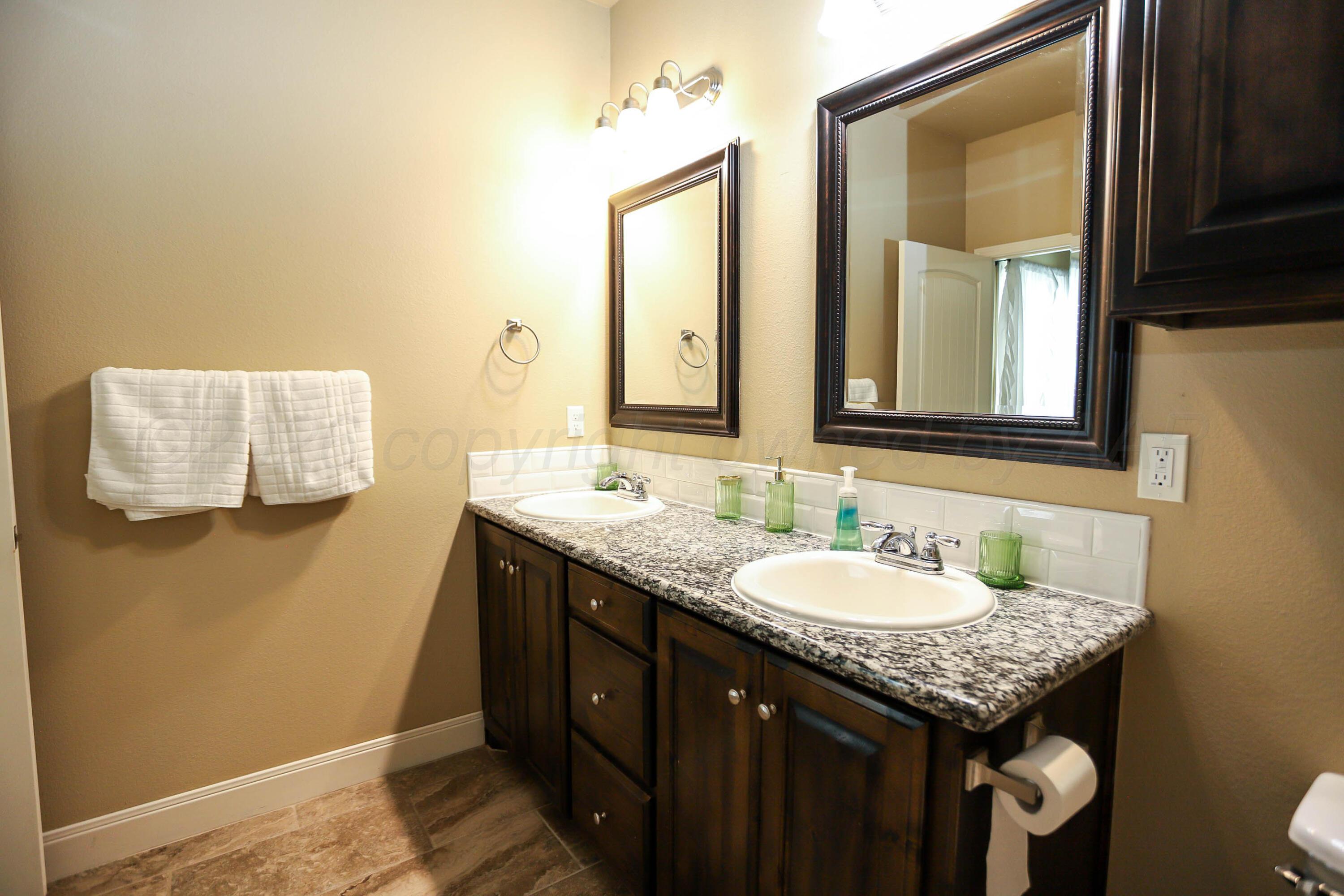 4913 Gloster Street Property Photo 7