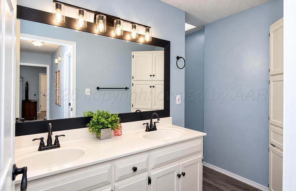 1907 Apache Drive Property Photo 12