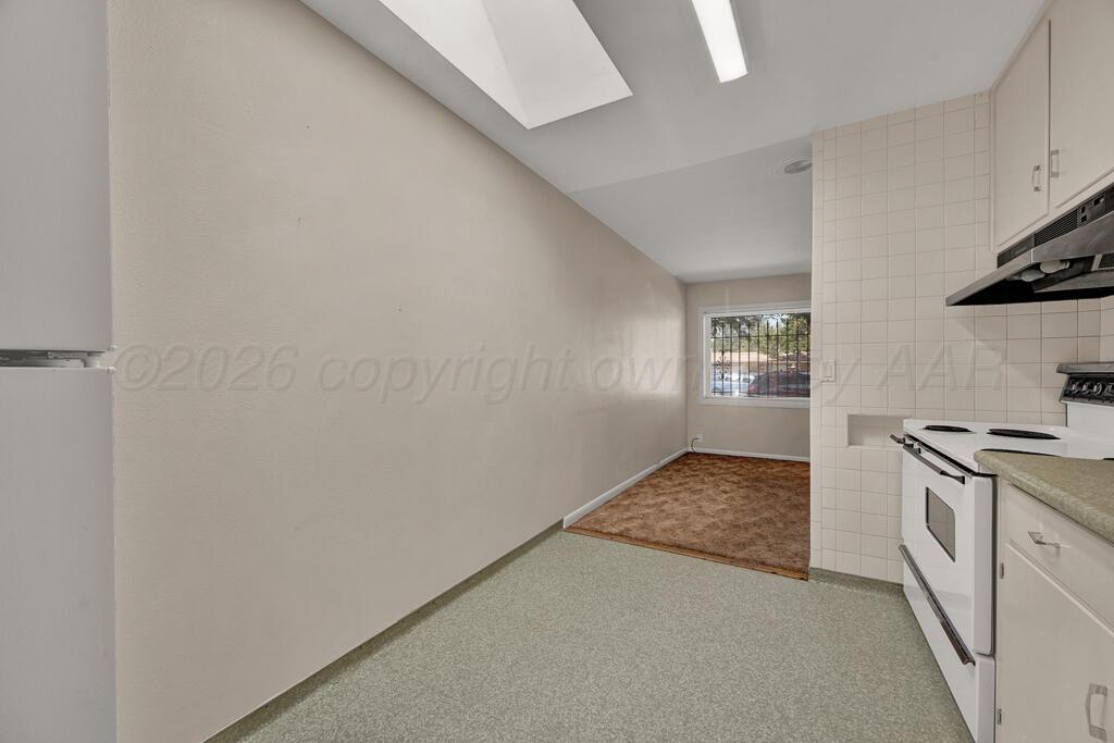 2717 Curtis Drive Property Photo 9