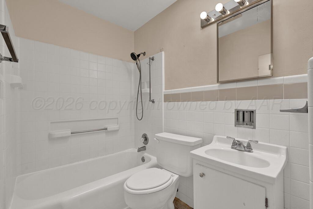 2717 Curtis Drive Property Photo 14