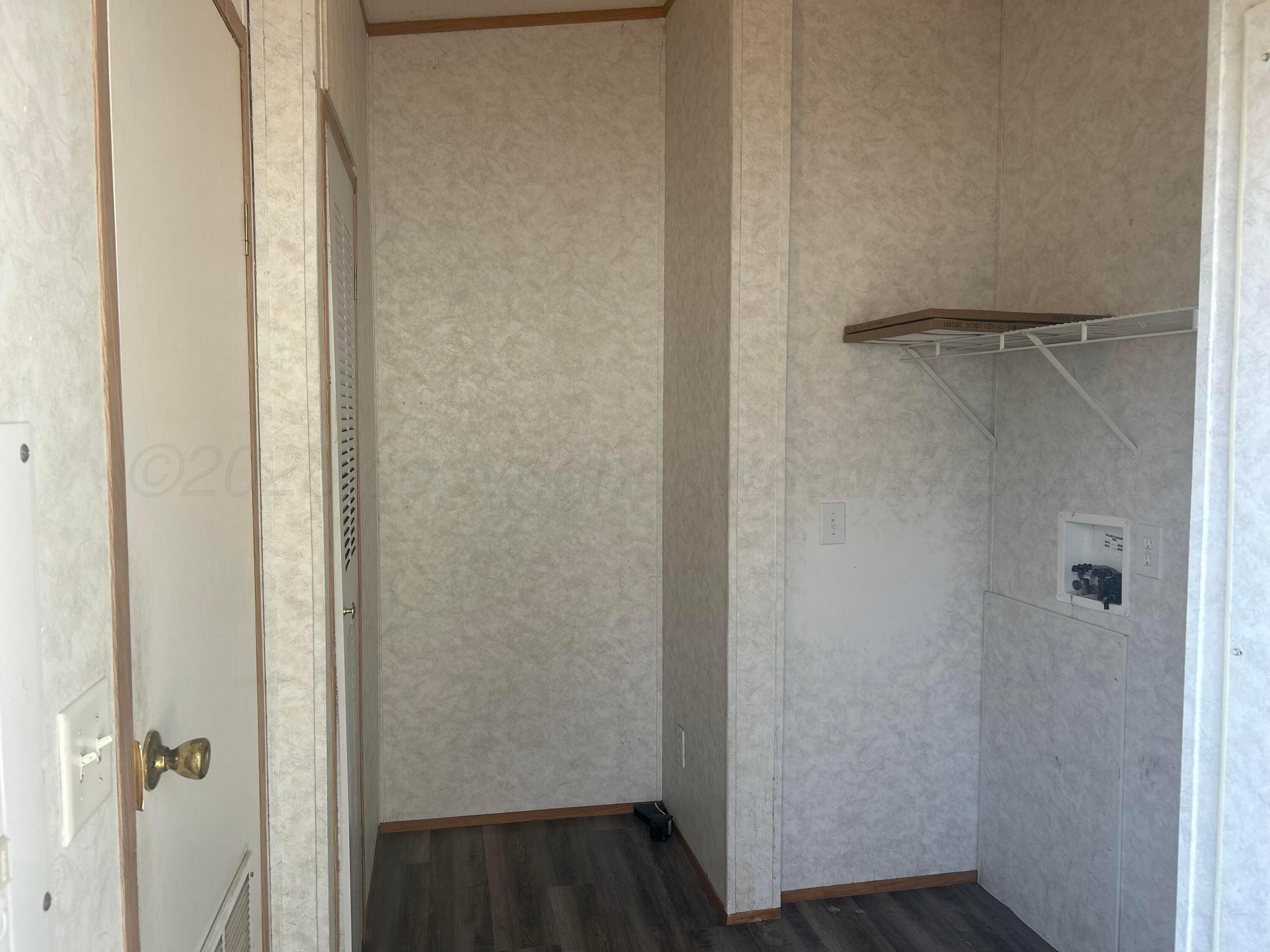 4611 Brown Property Photo 7