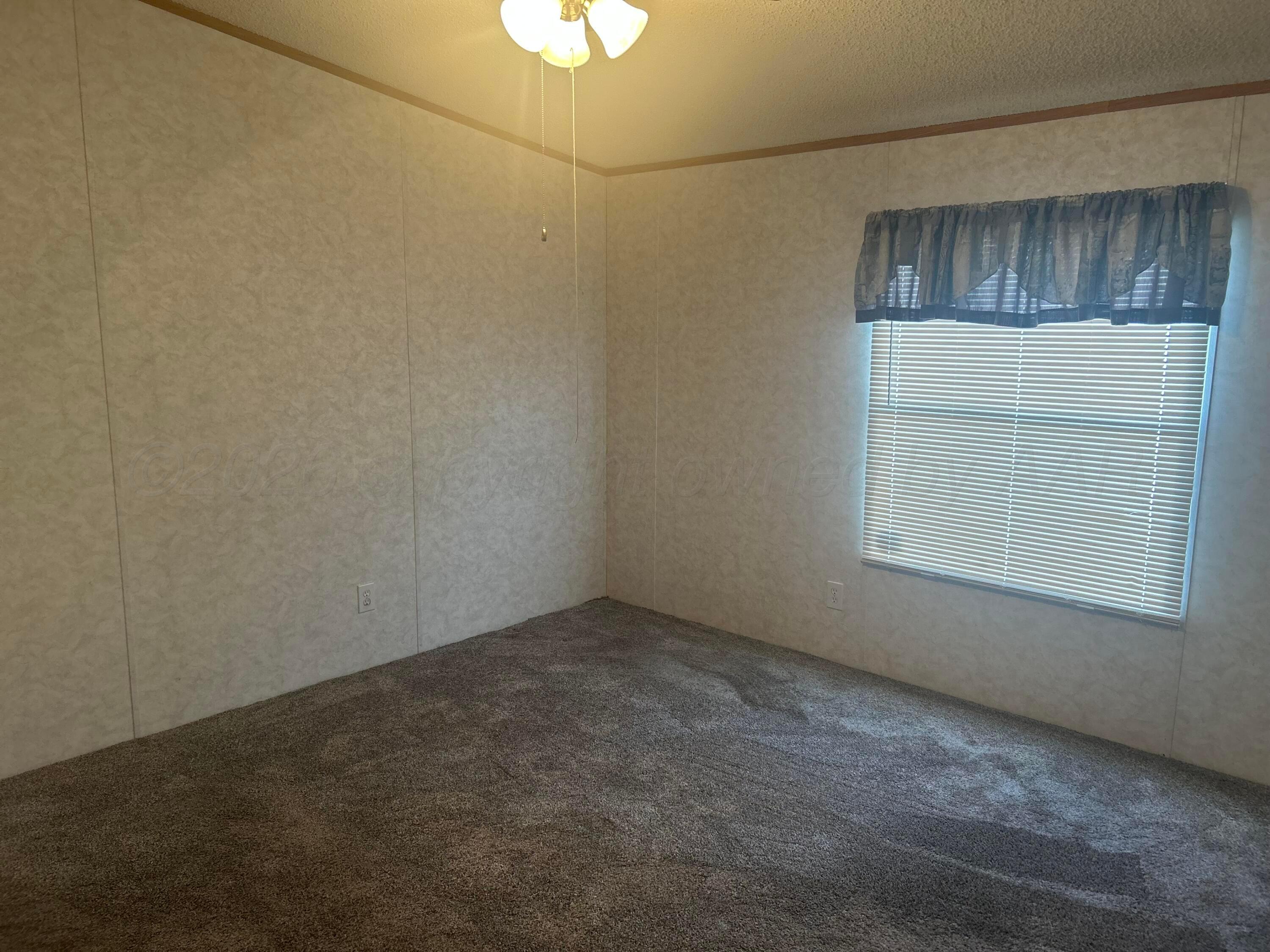 4611 Brown Property Photo 12