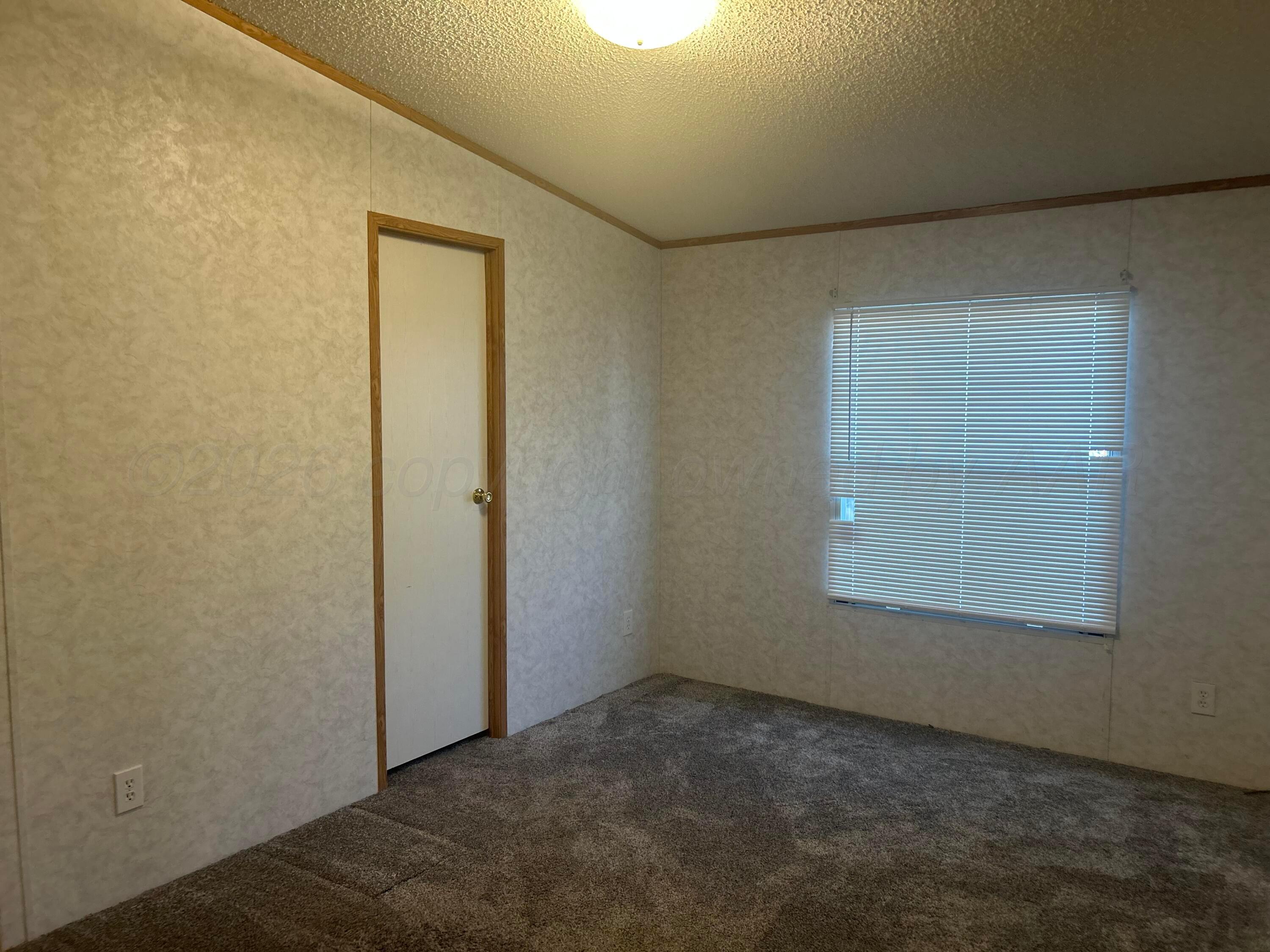 4611 Brown Property Photo 13