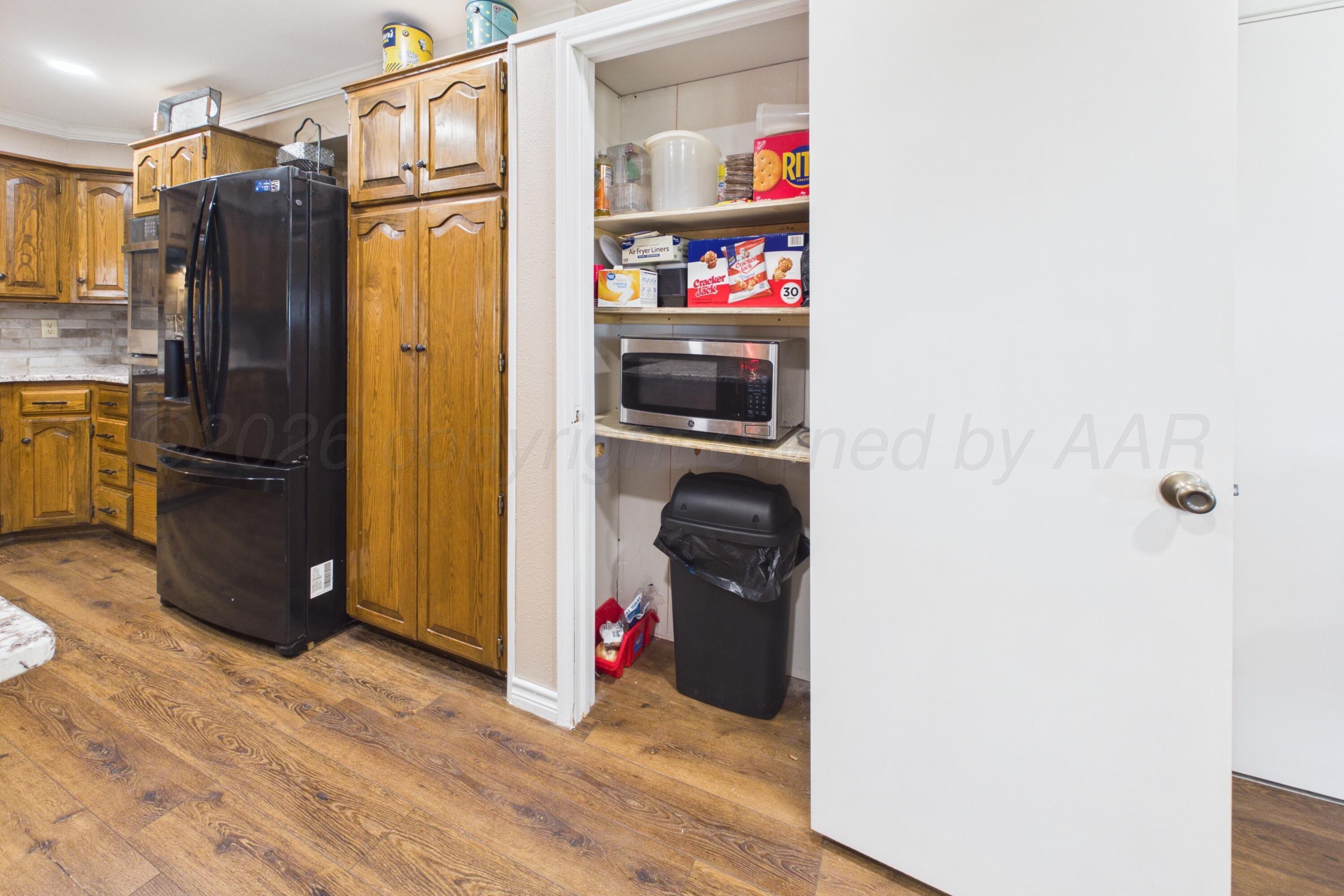 700 S Warren Street Property Photo 15