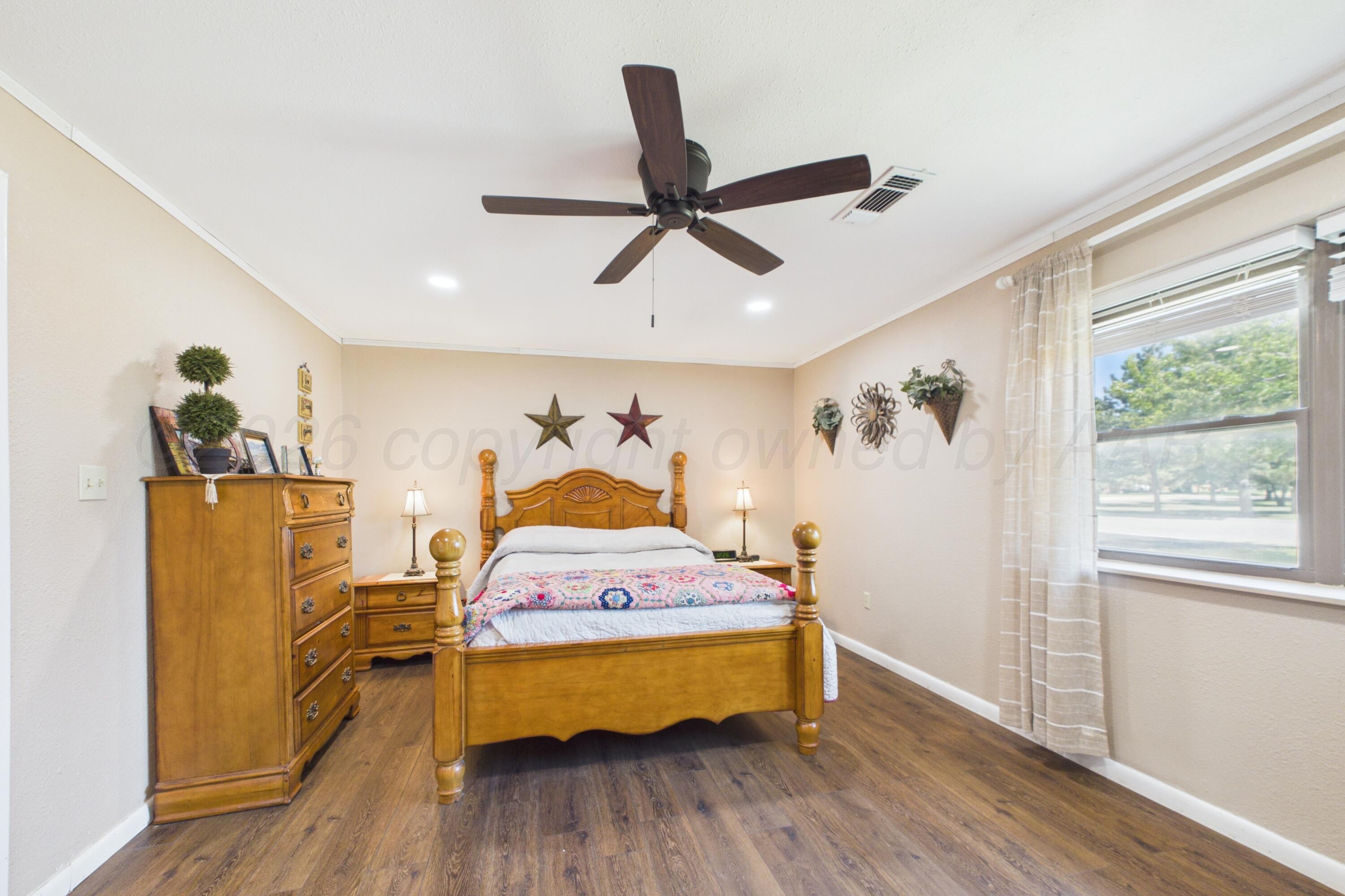 700 S Warren Street Property Photo 18