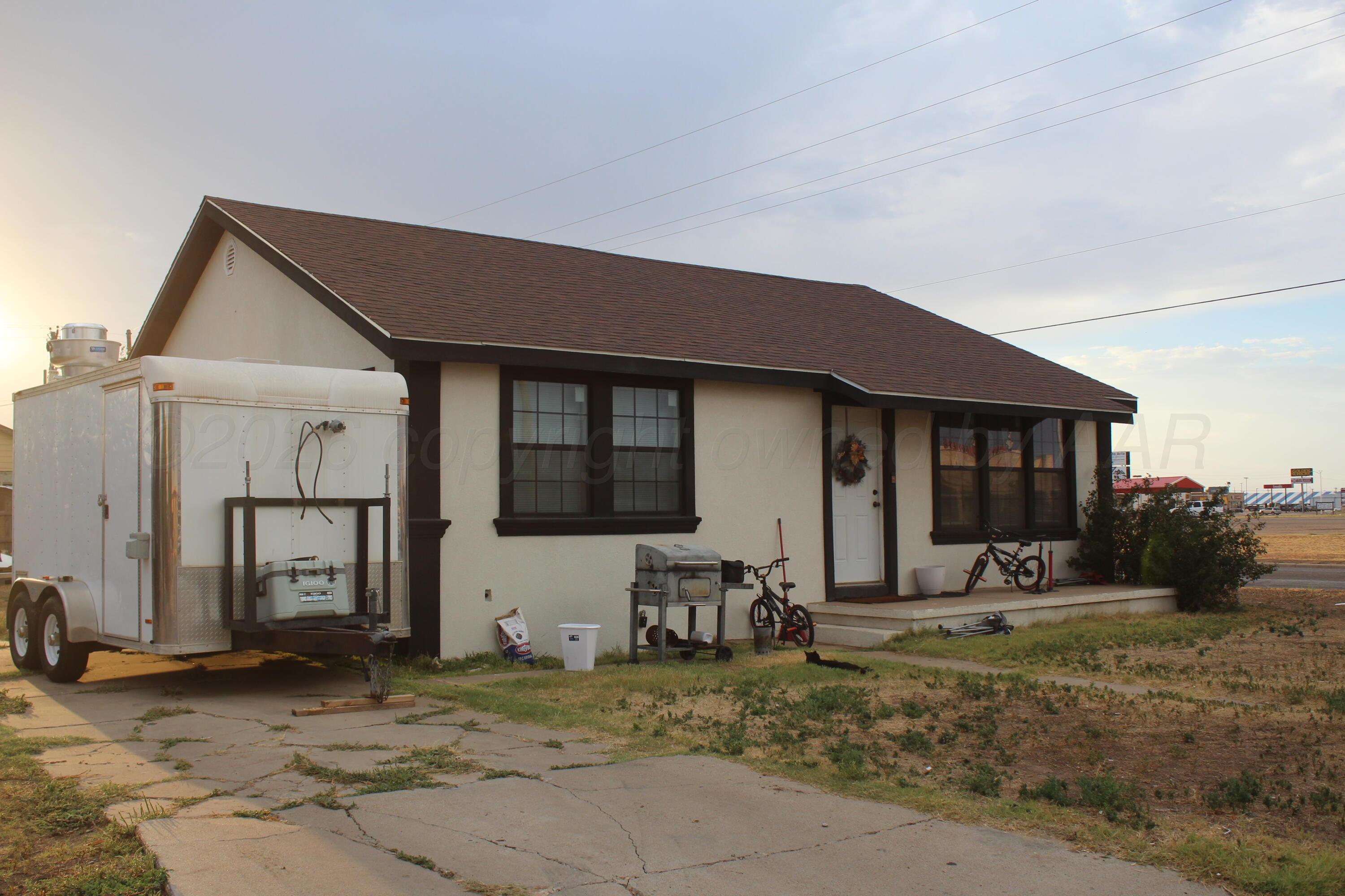 341 Avenue A Property Photo 2