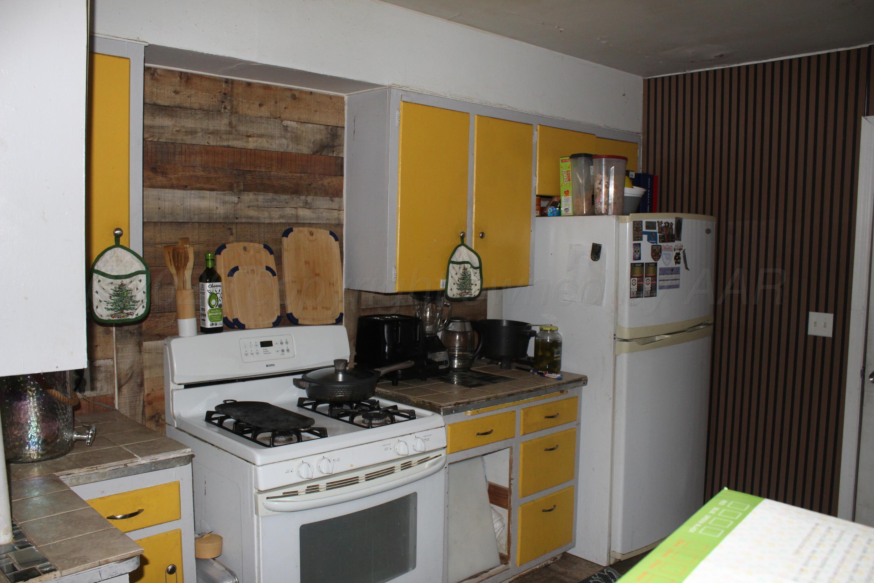 341 Avenue A Property Photo 8