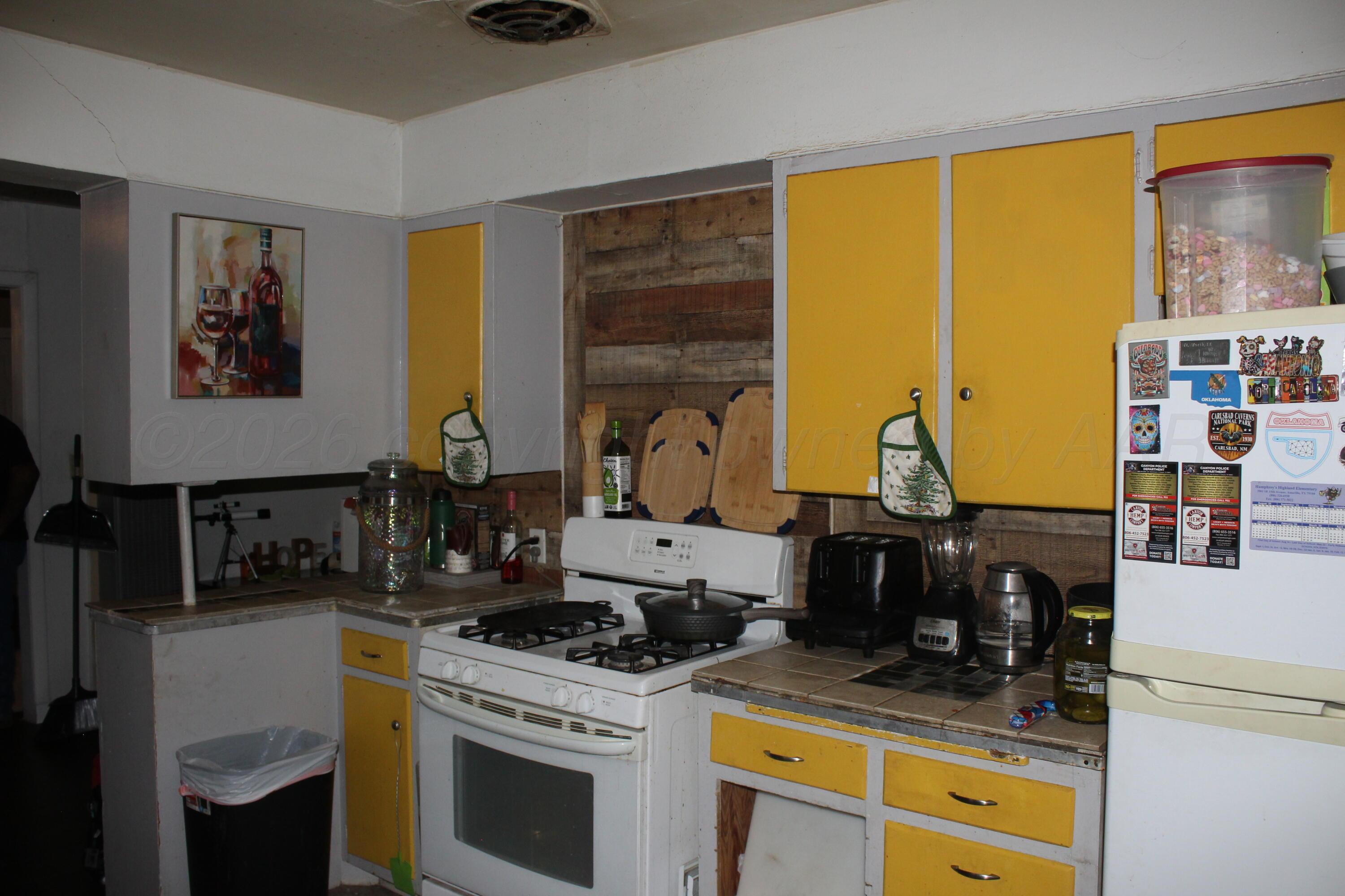 341 Avenue A Property Photo 10