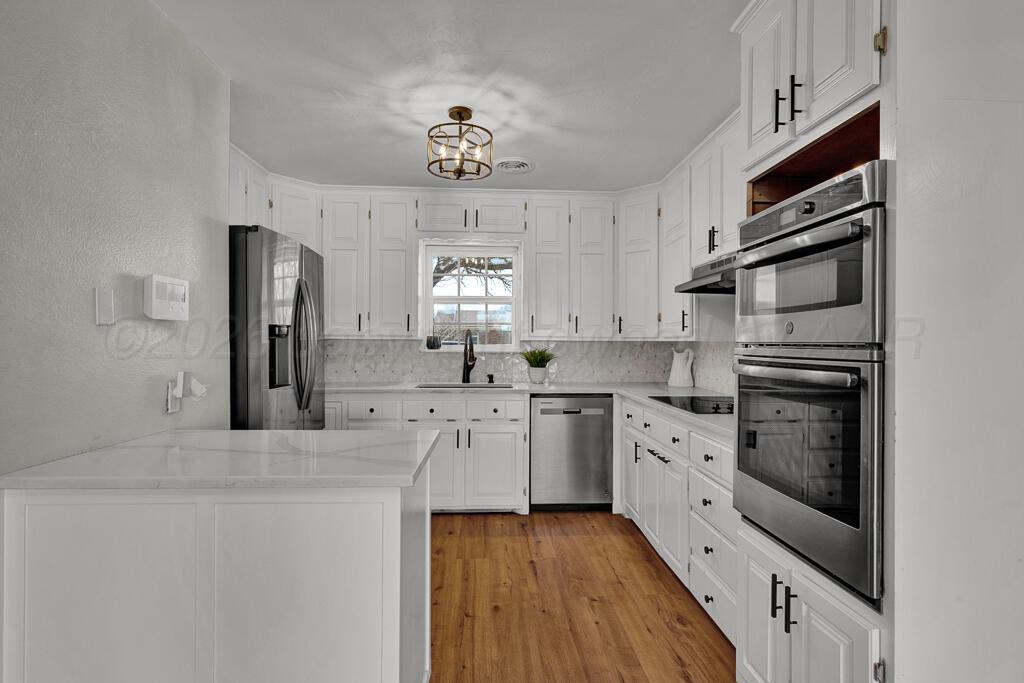 238 Hickory Street Property Photo 7